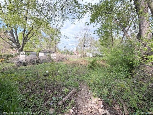 12906 Faust Avenue Property Photo 5