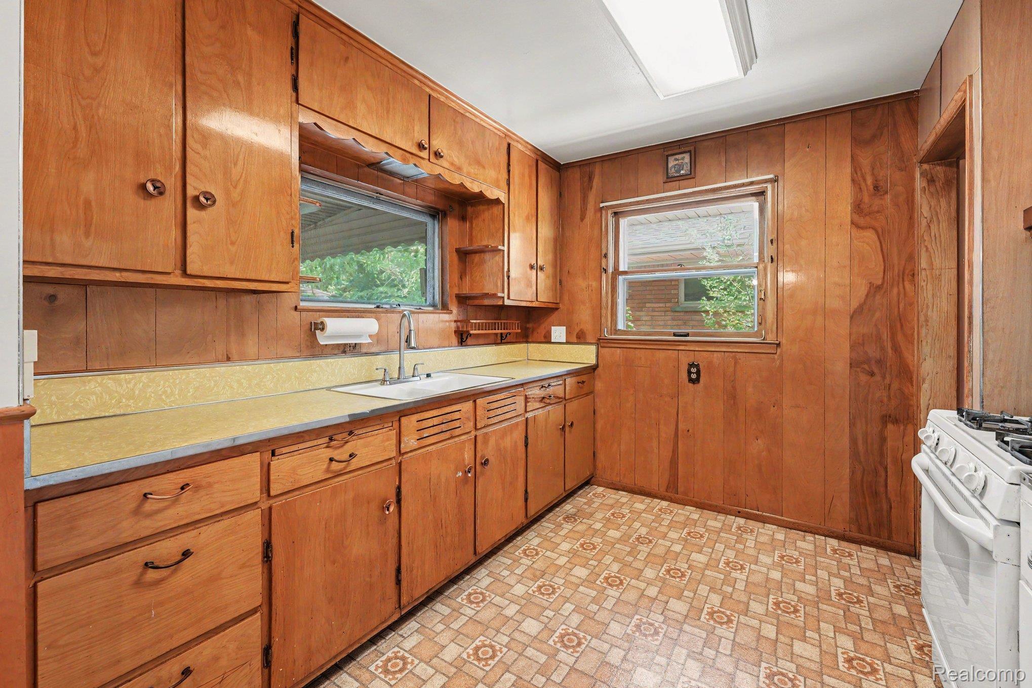 17751 Ruth Street Property Photo 6