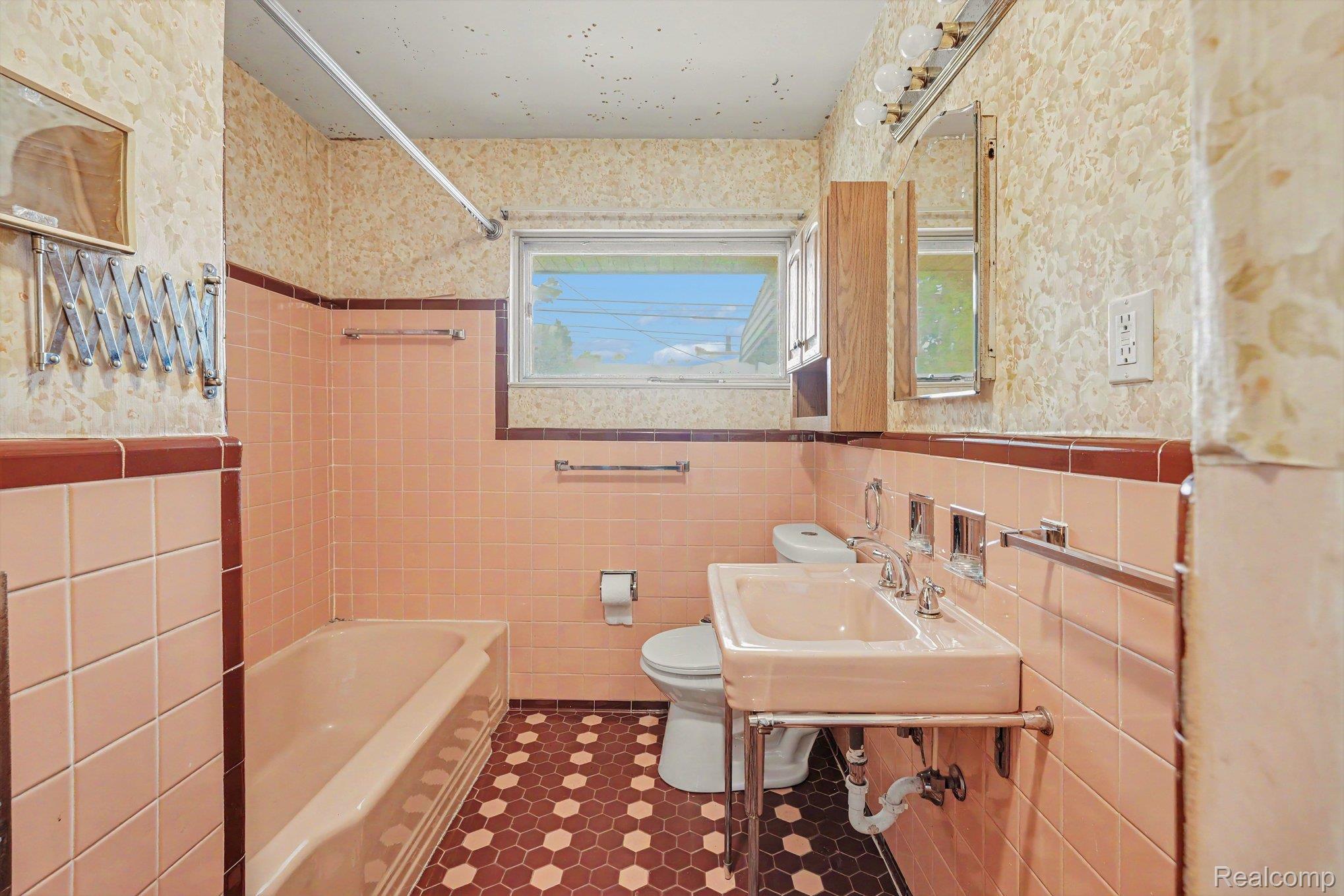 17751 Ruth Street Property Photo 12