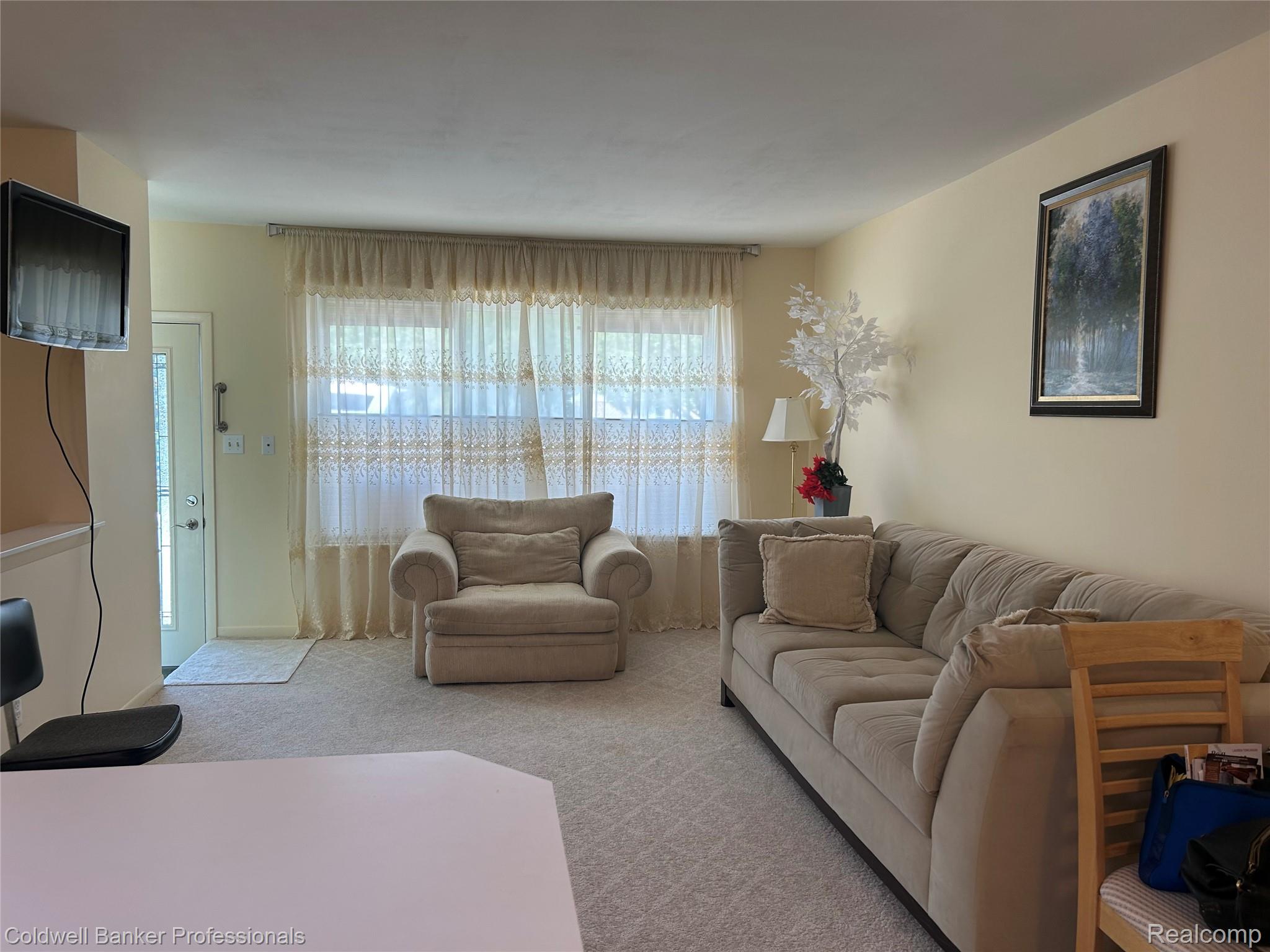49936 Helfer Boulevard 8 Property Photo 4