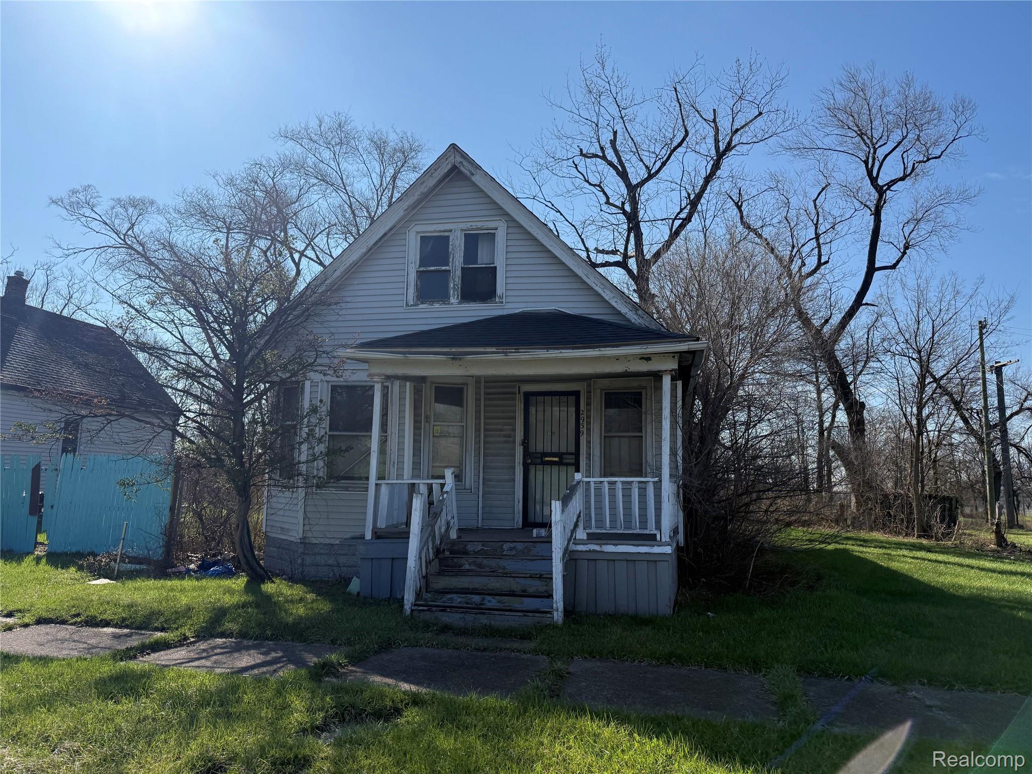 2939 Merrick Street Property Photo 1