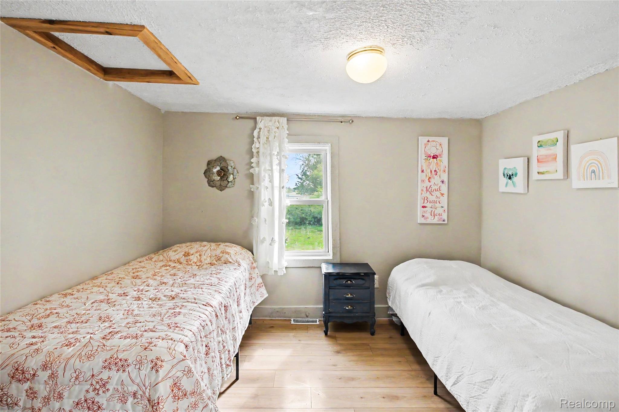 9433 E Lovejoy Road Property Photo 15