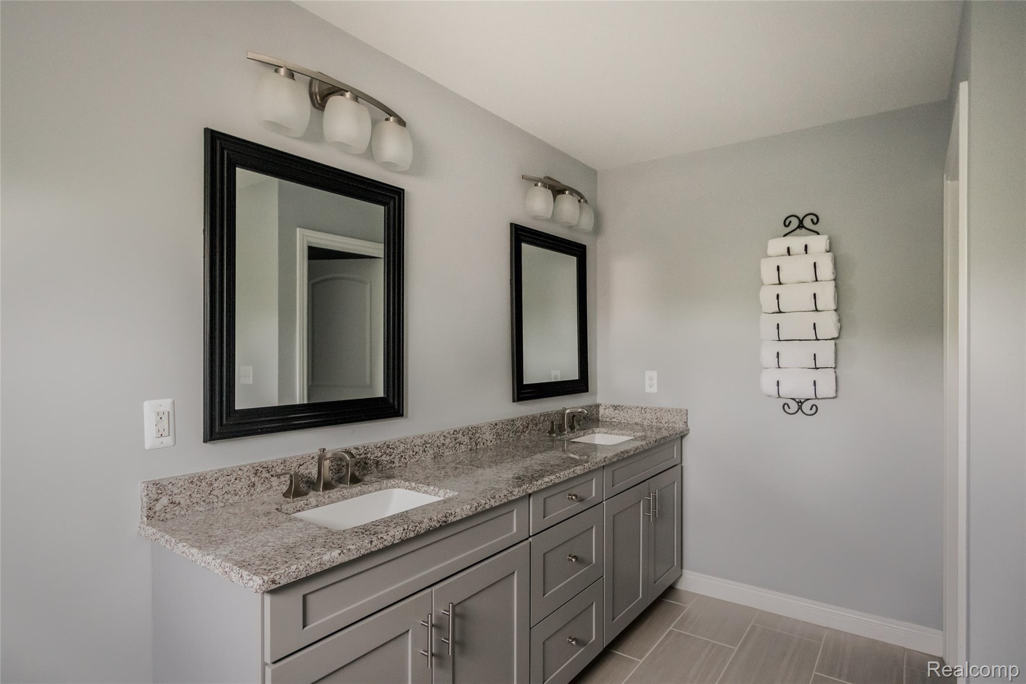 302 S Blair Avenue Property Photo 23