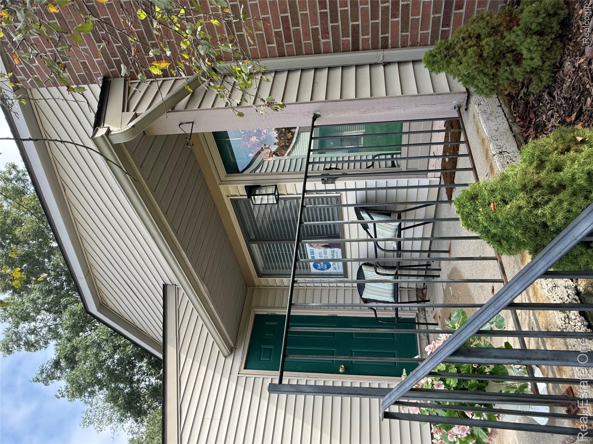 403 Water Tower Circle 92 Property Photo 2