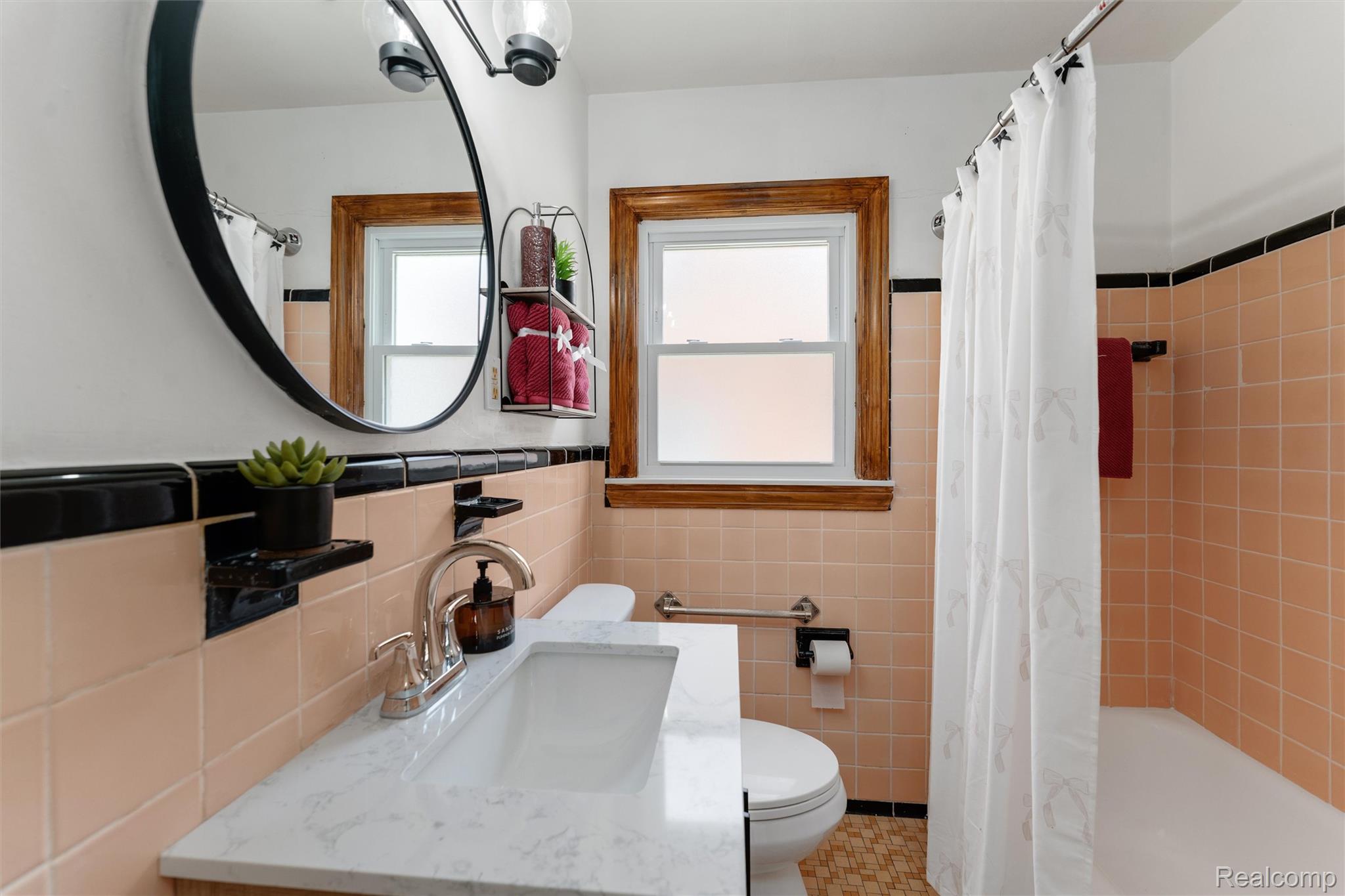 16829 Stricker Avenue Property Photo 10
