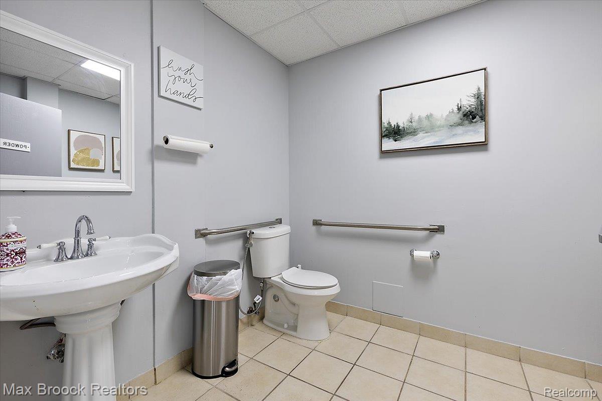749 W 9 Mile Road Property Photo 12