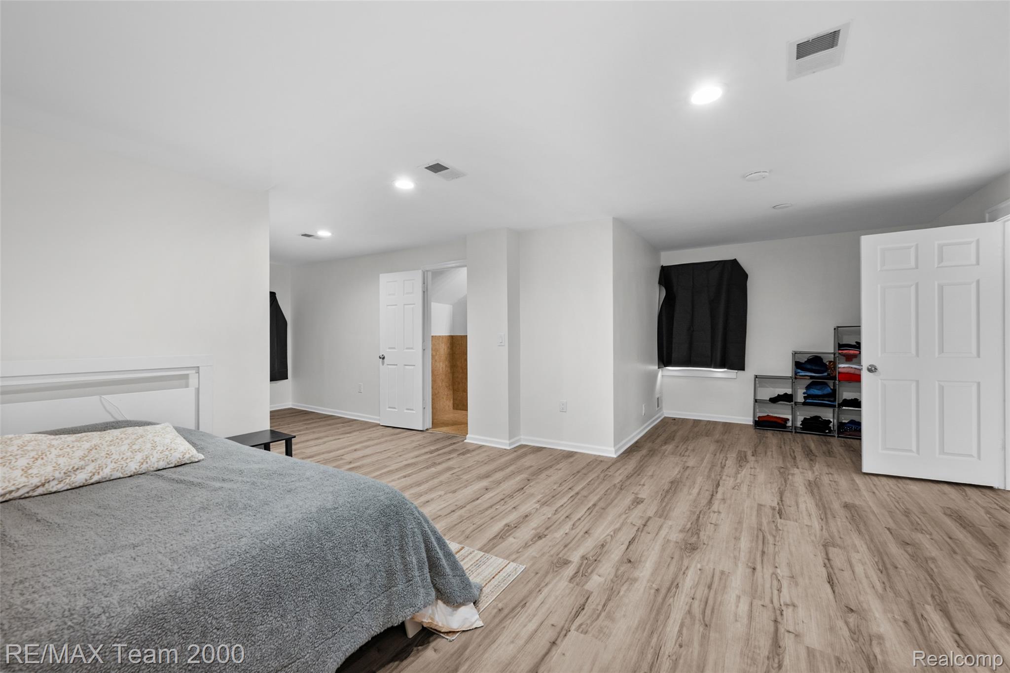 7121 Pinehurst Street Property Photo 23
