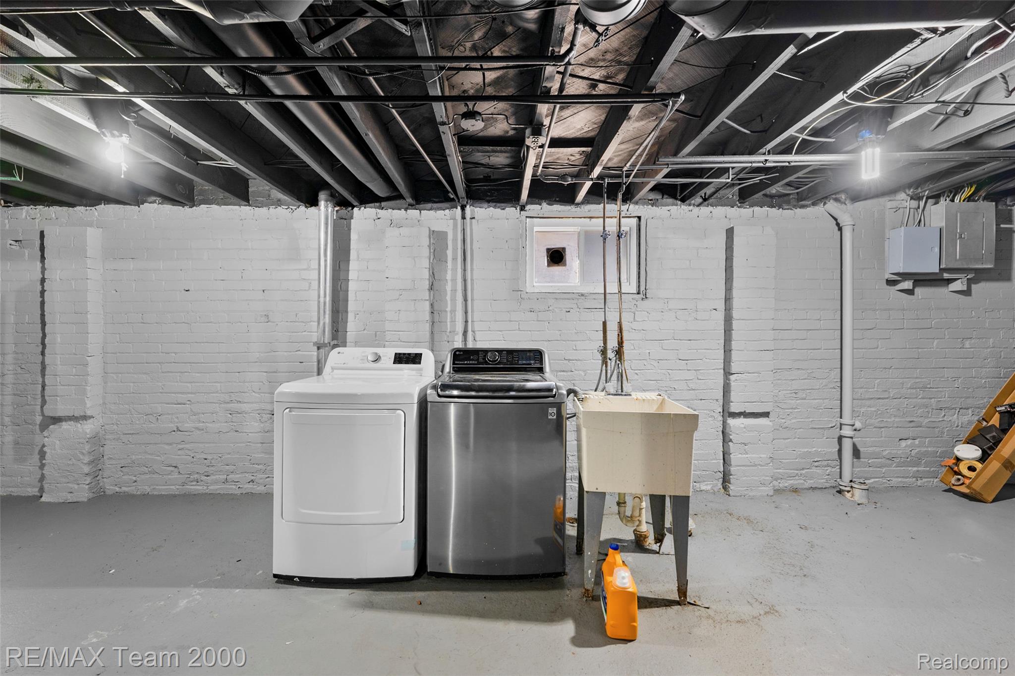 7121 Pinehurst Street Property Photo 28