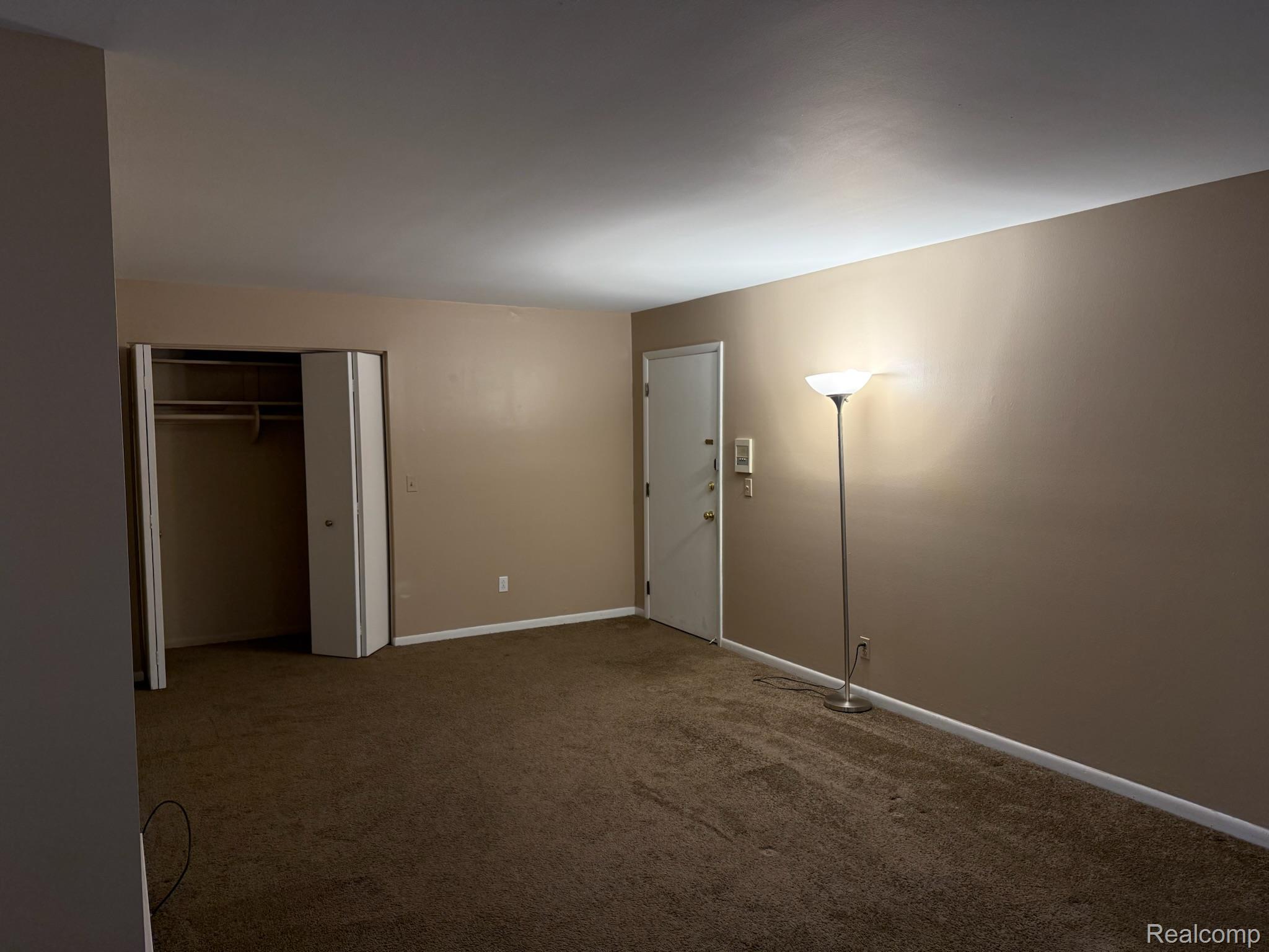 982 N Adams Road 4 Property Photo 3