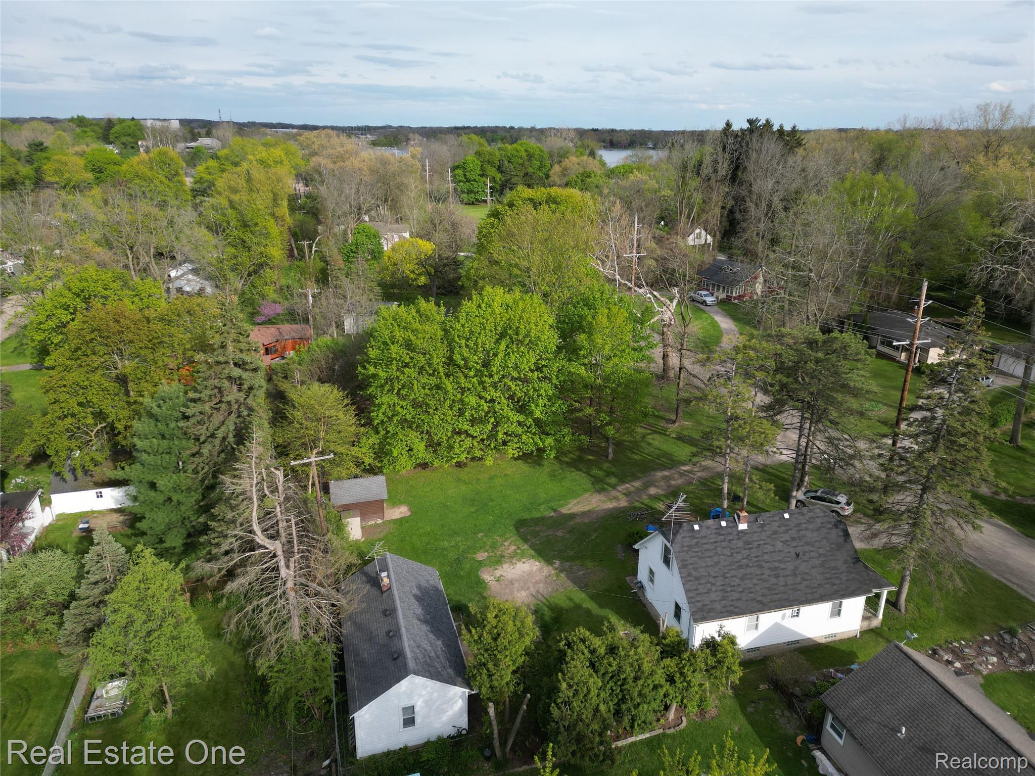 1850 + 1852 Ward Road Property Photo 42