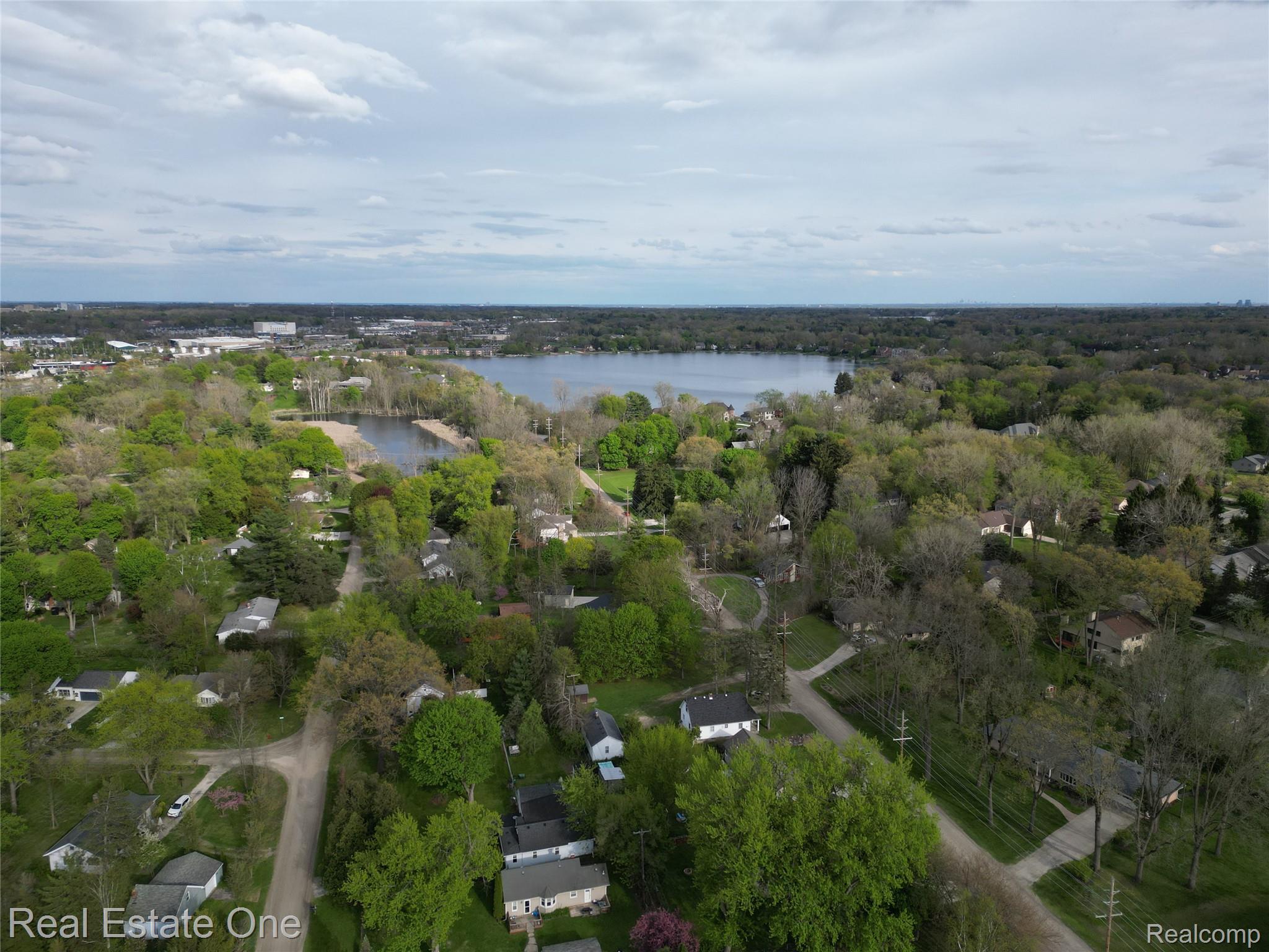 1850 + 1852 Ward Road Property Photo 46