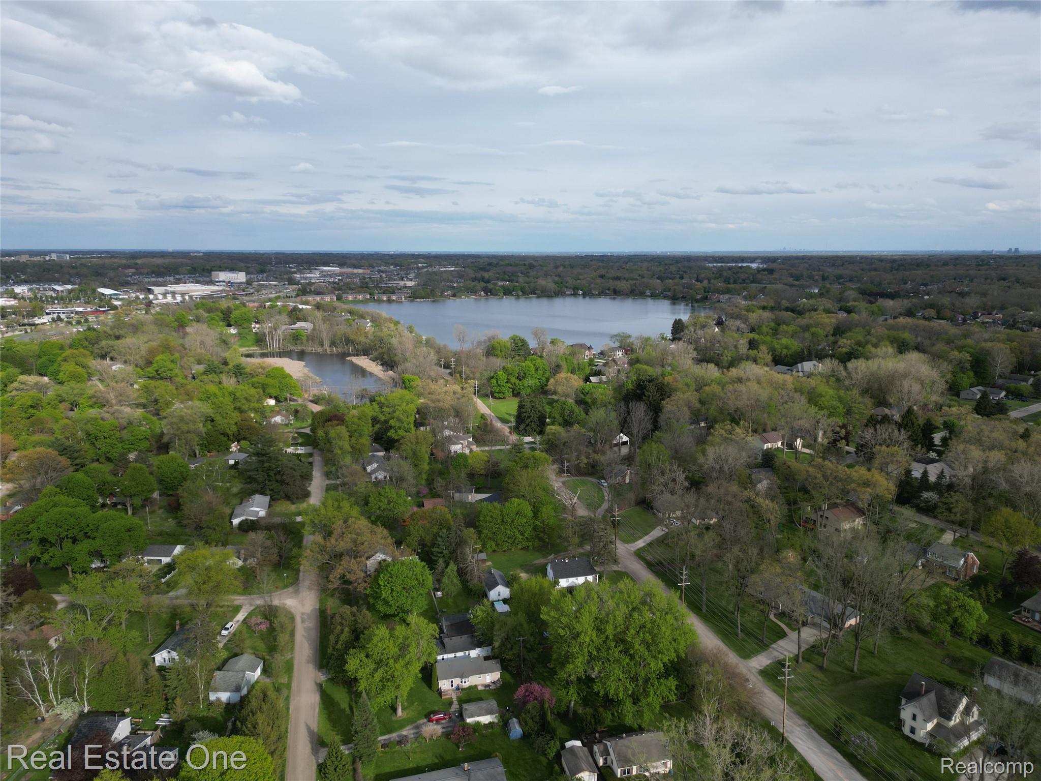 1850 + 1852 Ward Road Property Photo 47