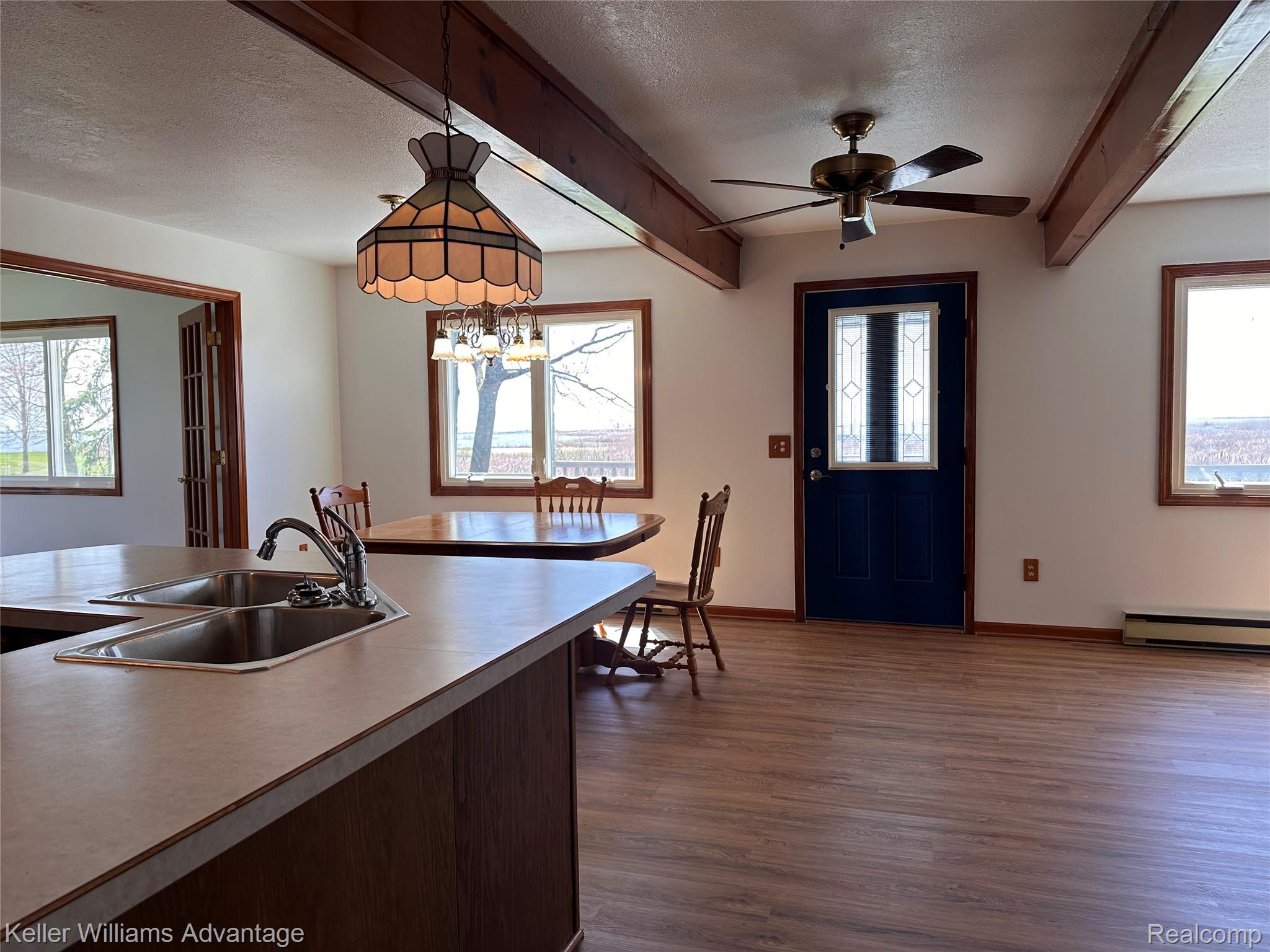 2800 E Booth Road Property Photo 4