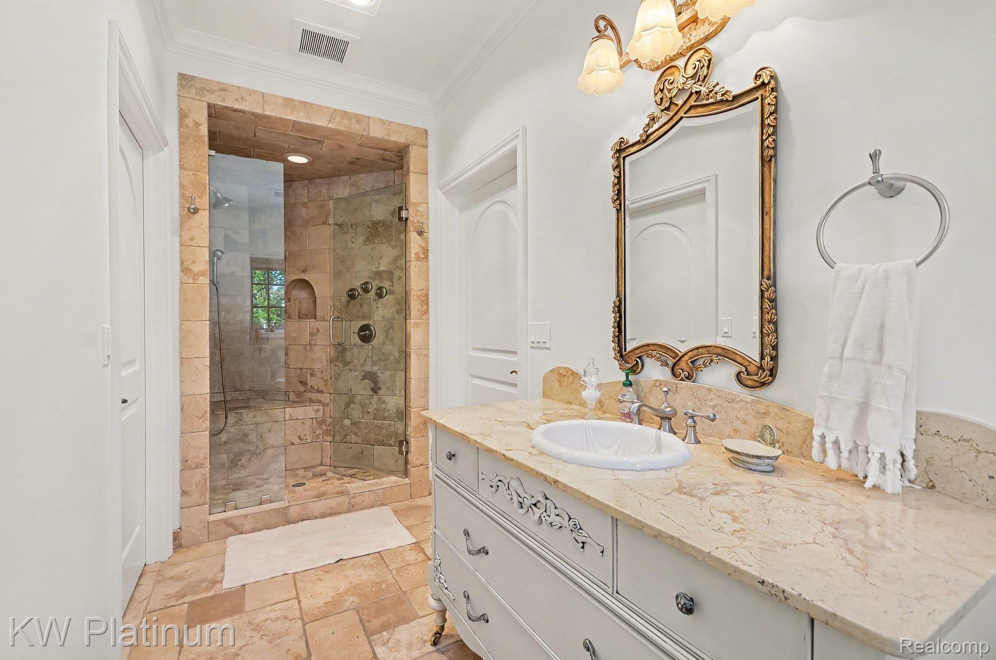 36270 Vita Bella Drive Property Photo 28