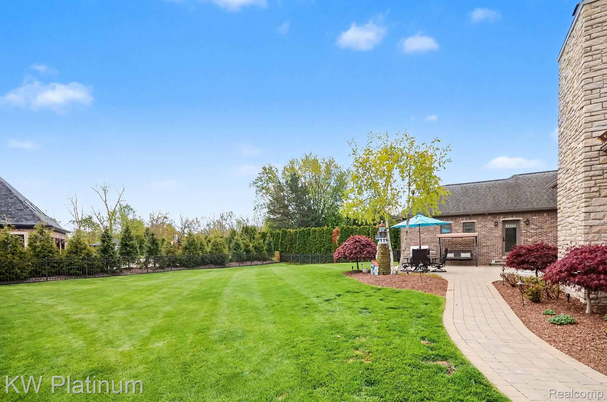 36270 Vita Bella Drive Property Photo 46