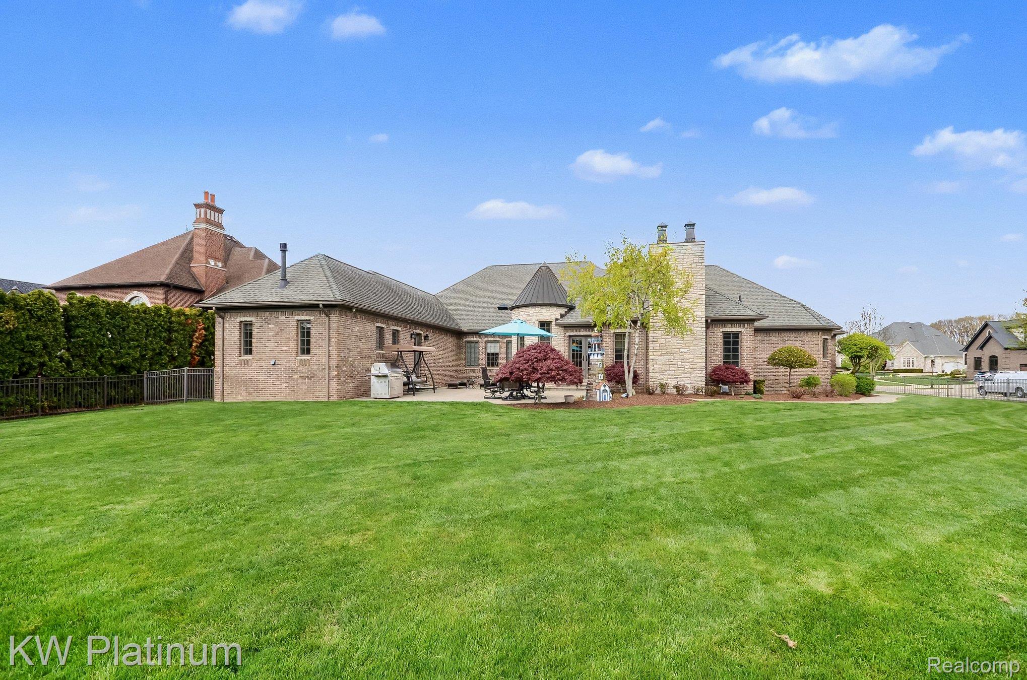 36270 Vita Bella Drive Property Photo 48