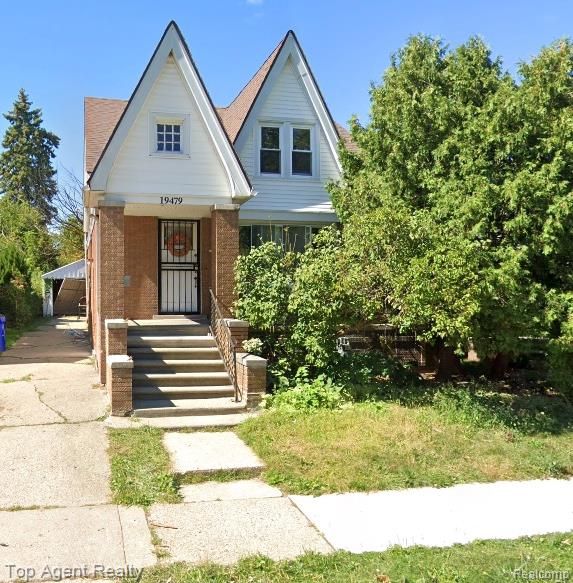 19479 Spencer Street Property Photo 1