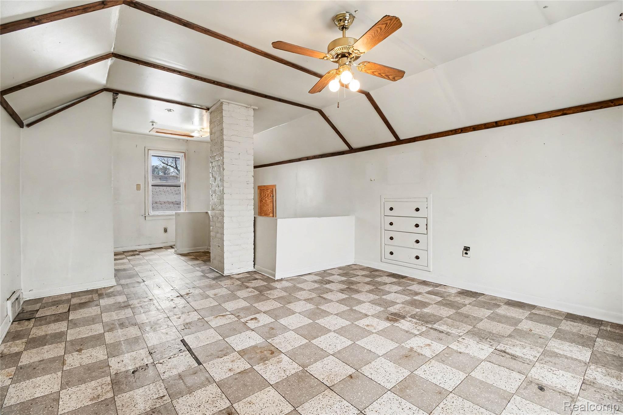 1205 E Muir Avenue Property Photo 19
