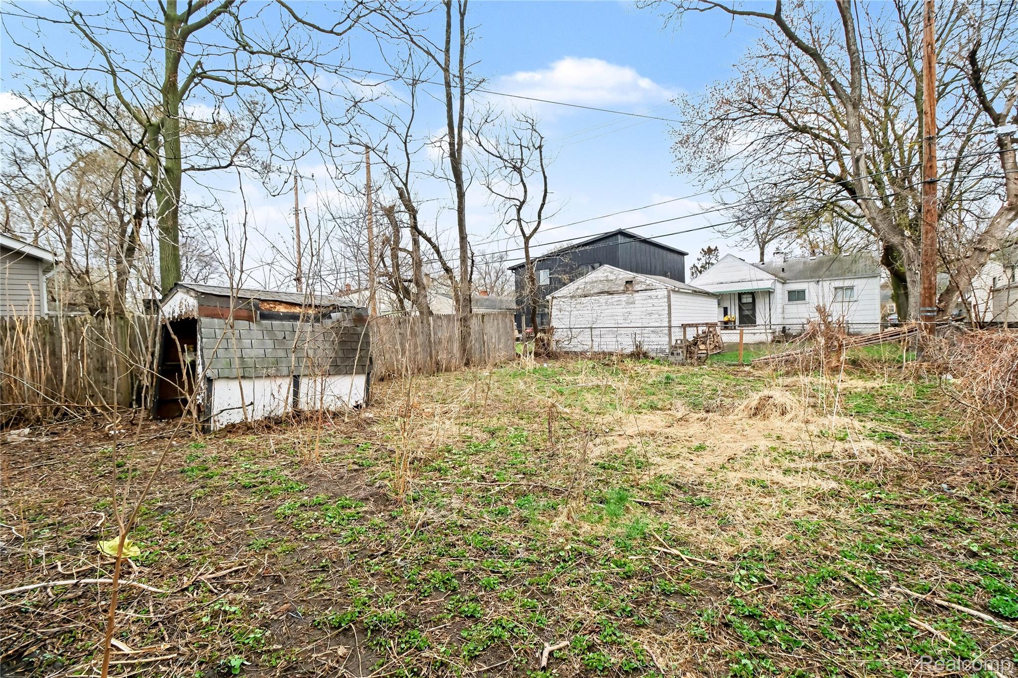 1205 E Muir Avenue Property Photo 21