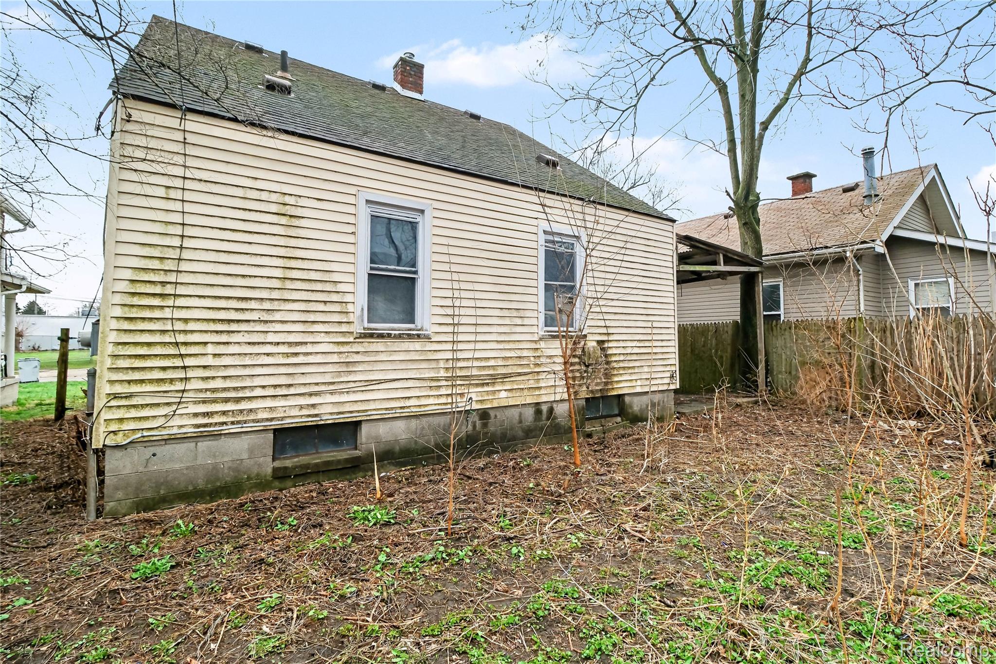 1205 E Muir Avenue Property Photo 23