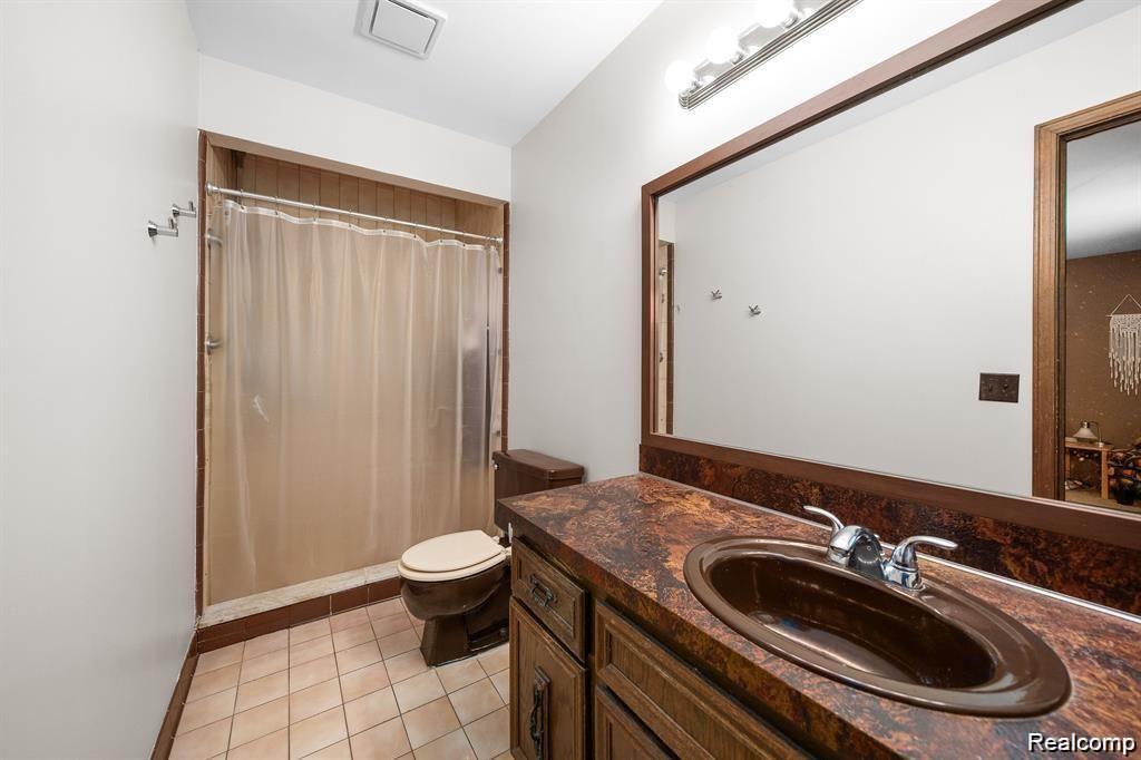 39185 Ceceil Drive Property Photo 11
