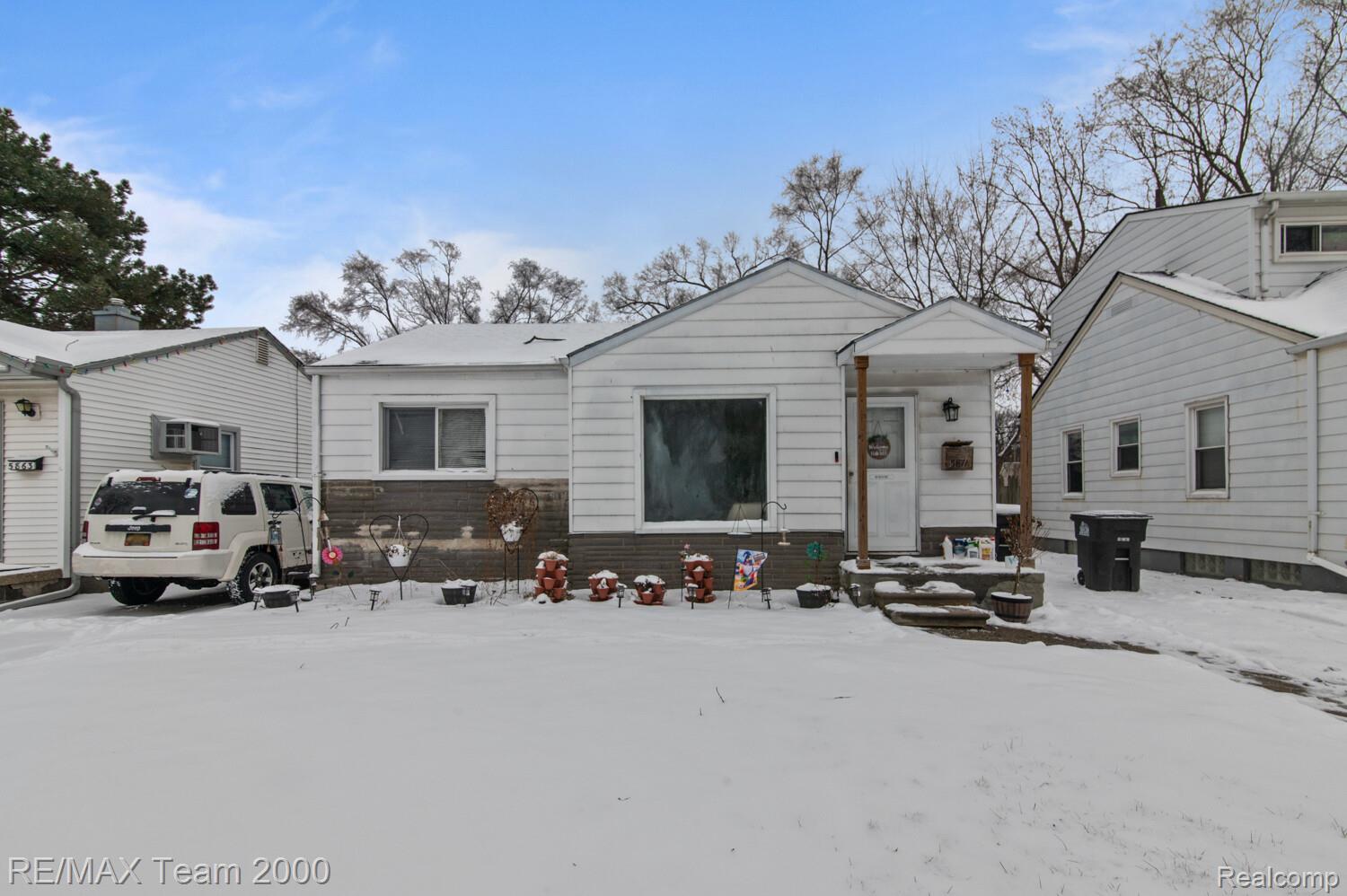 5871 Cooper Street Property Photo 3