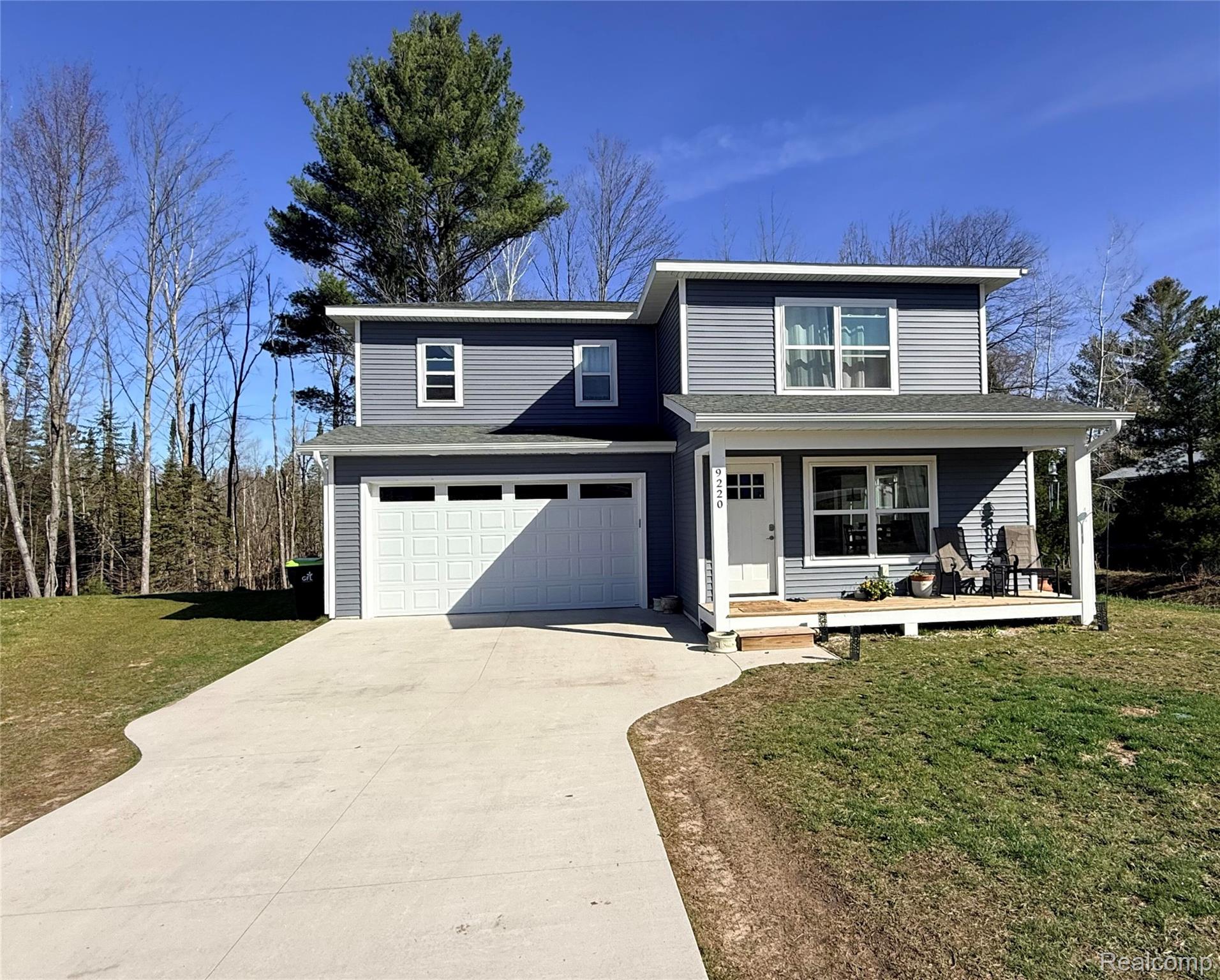 9220 S Flaska Drive Property Photo 1
