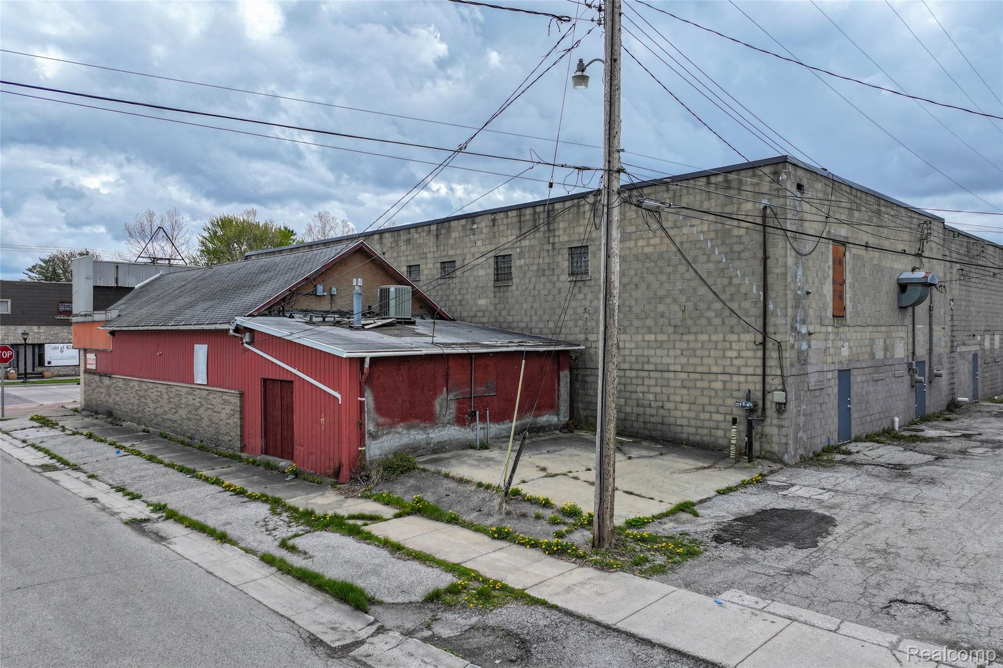1600 Broadway Street Property Photo 8