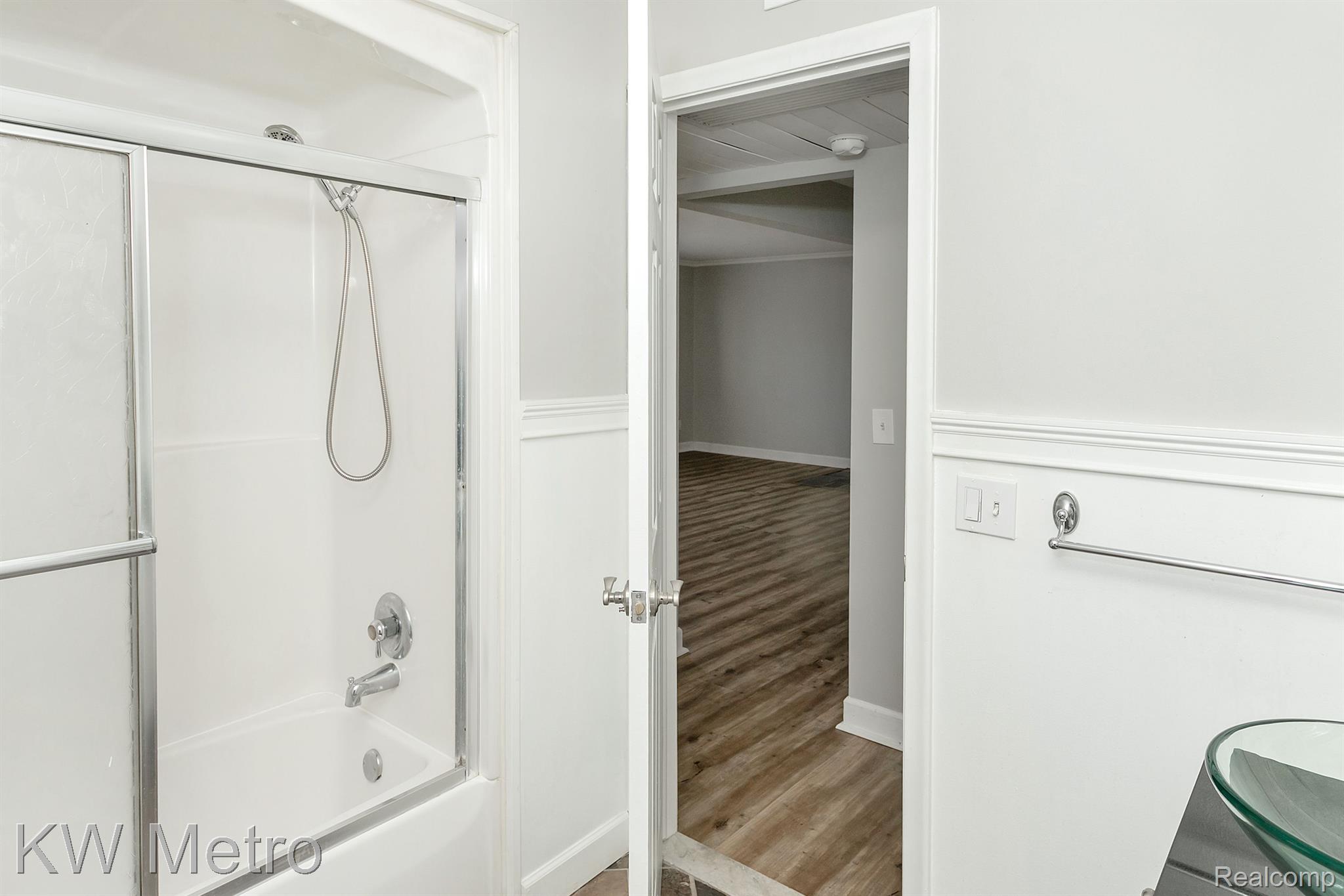 2377 Walton Boulevard 11 Property Photo 15