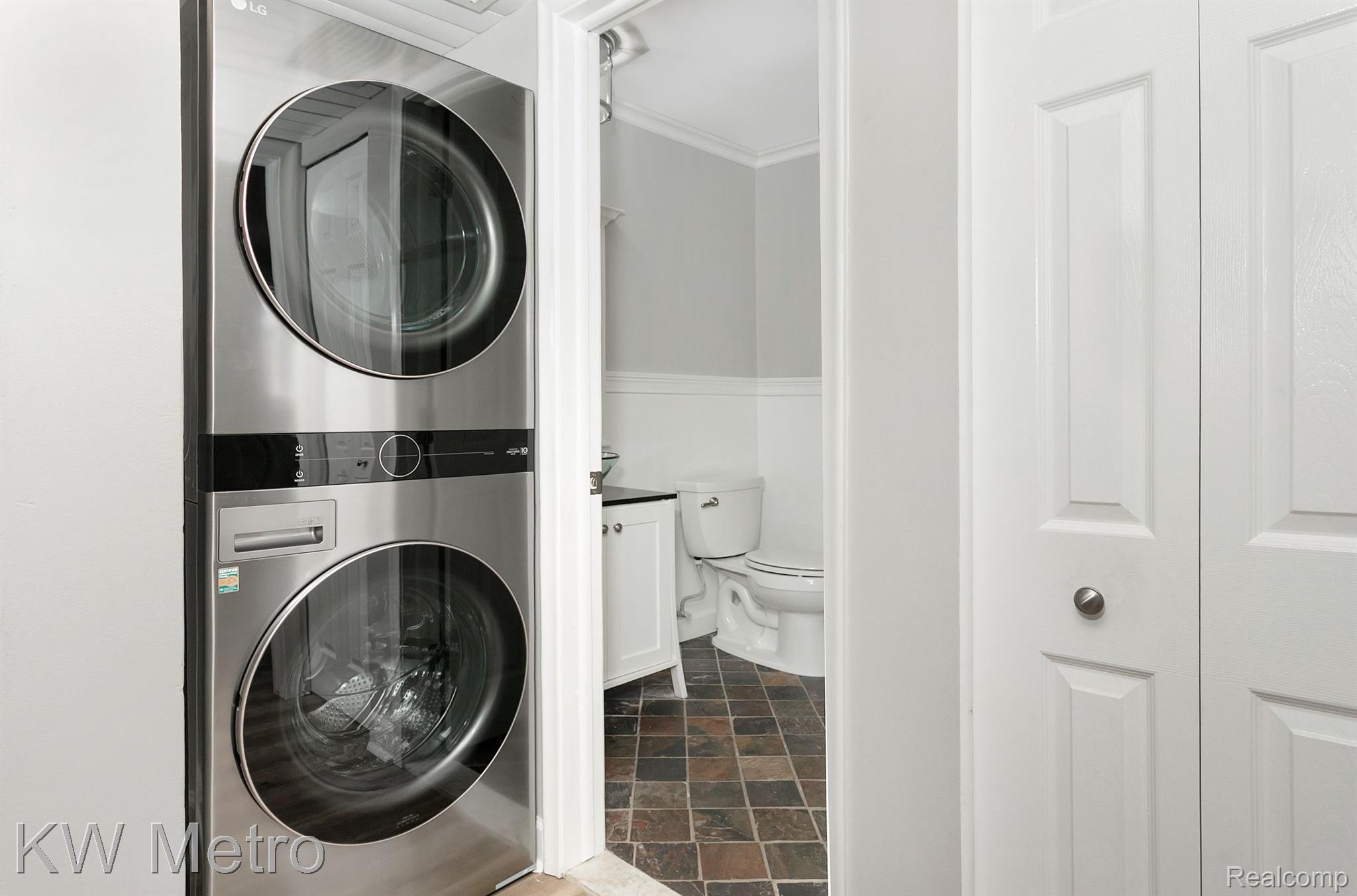 2377 Walton Boulevard 11 Property Photo 16