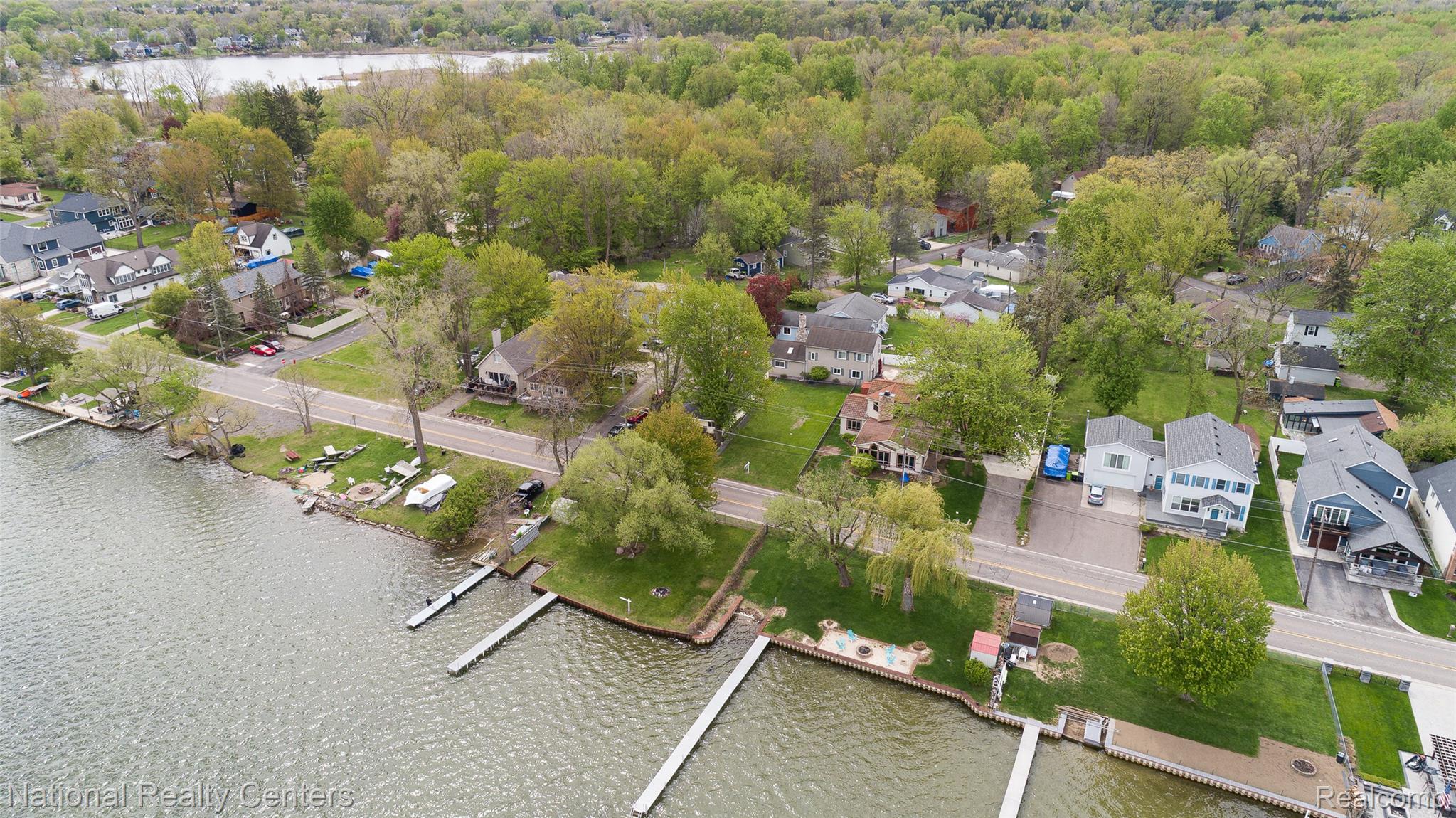 903 S. Lake Drive Property Photo 12