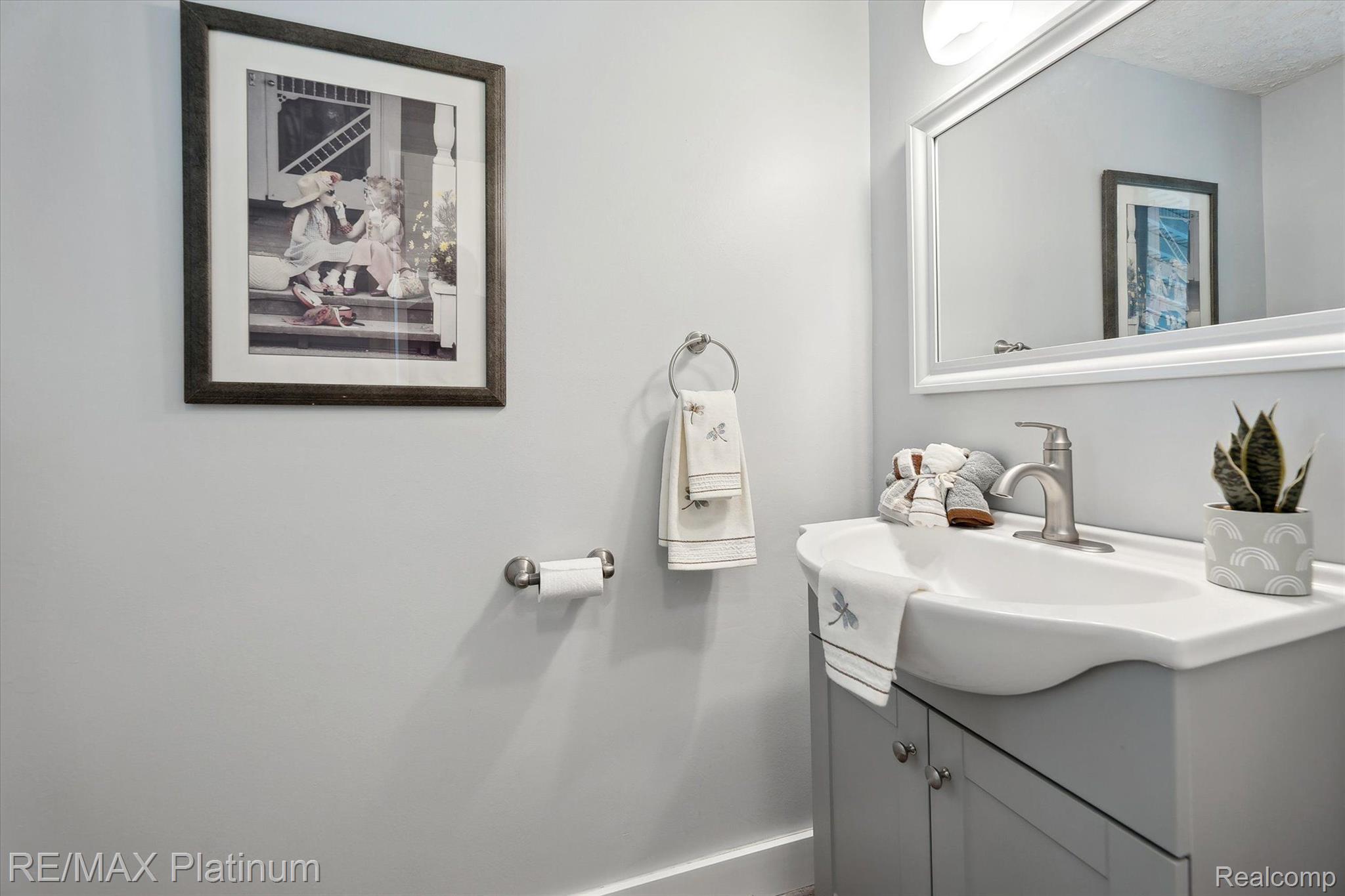 5992 Alan Drive 22 Property Photo 15