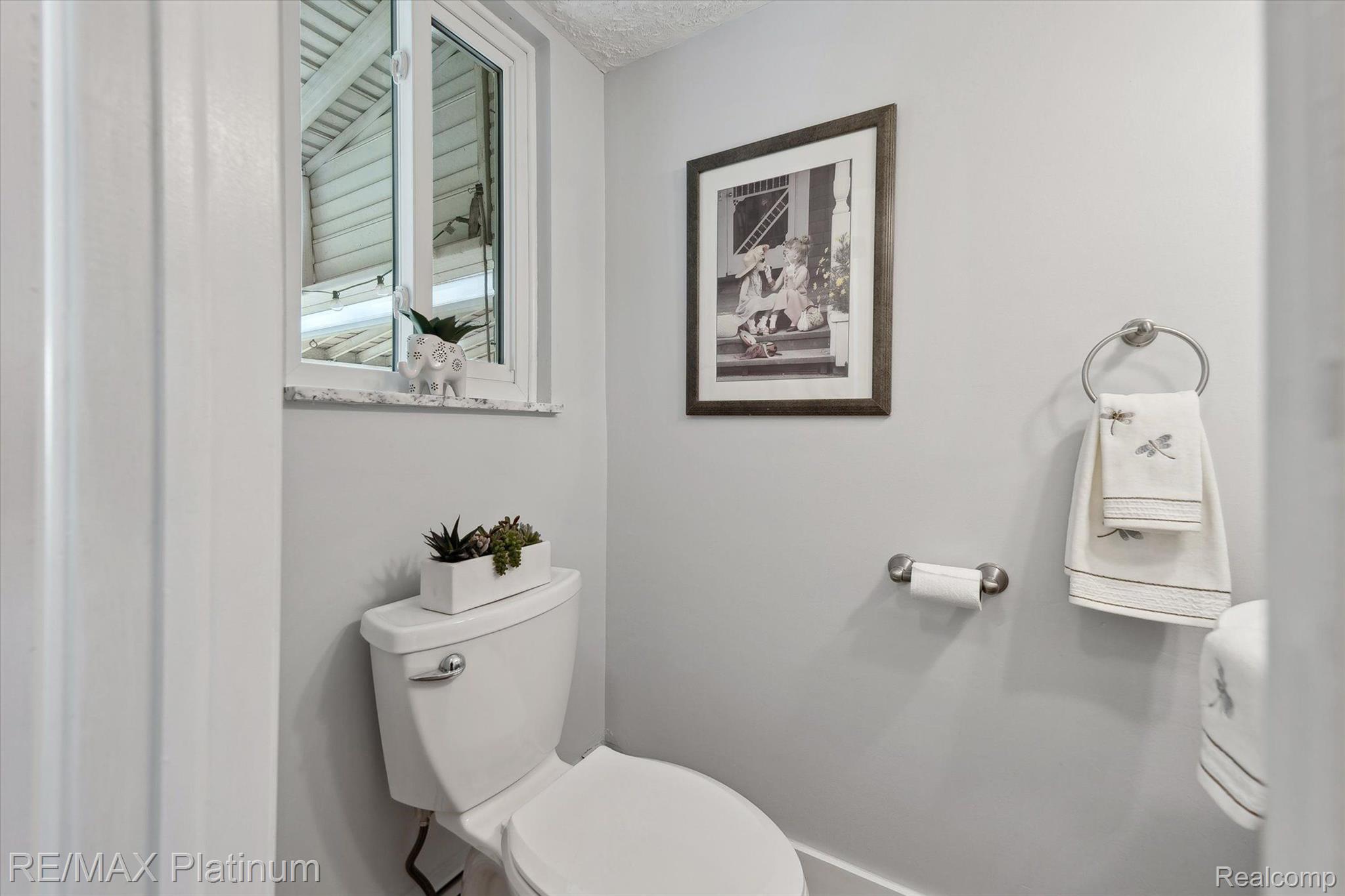 5992 Alan Drive 22 Property Photo 16