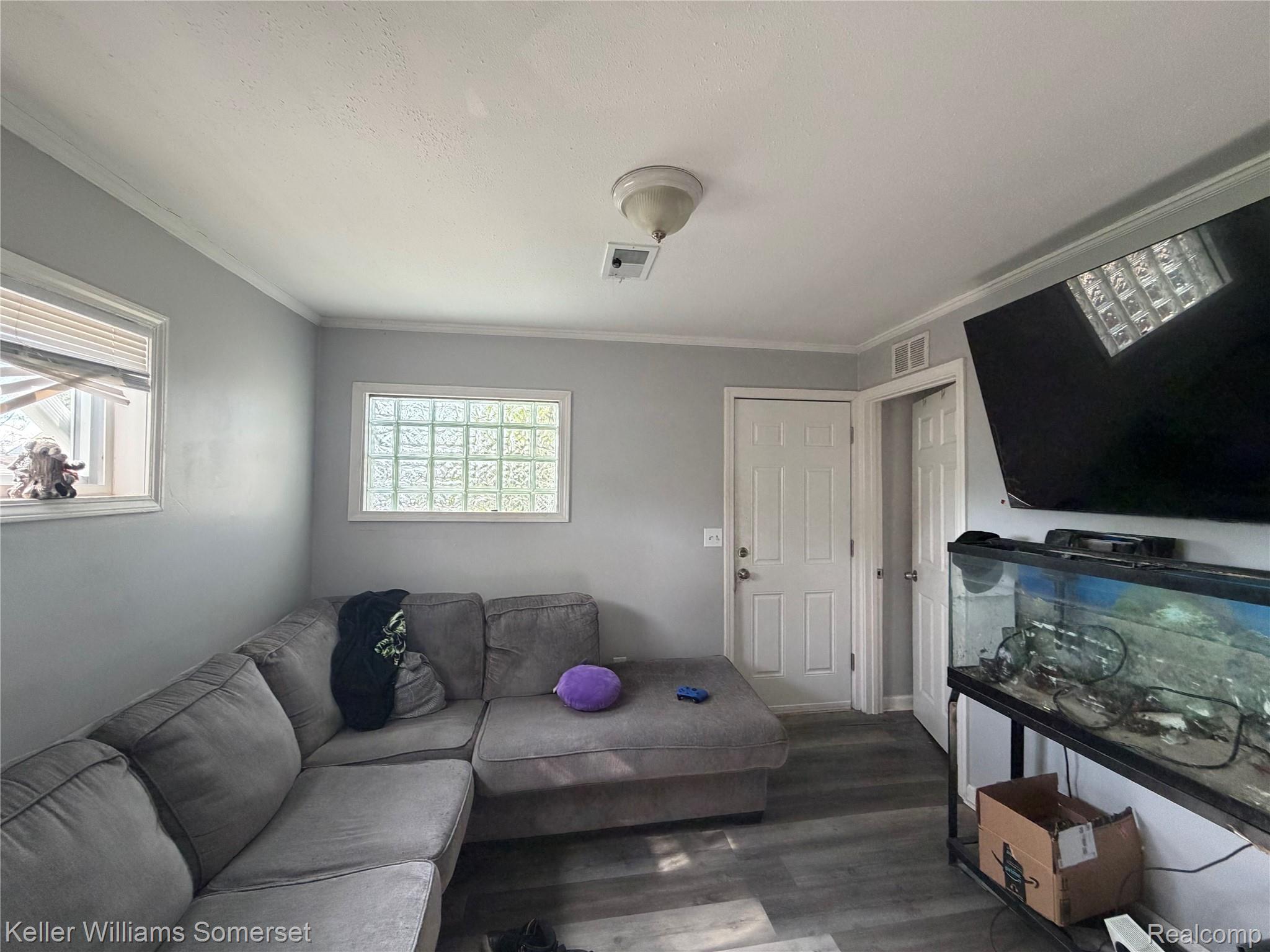 8499 Chapp Avenue Property Photo 4