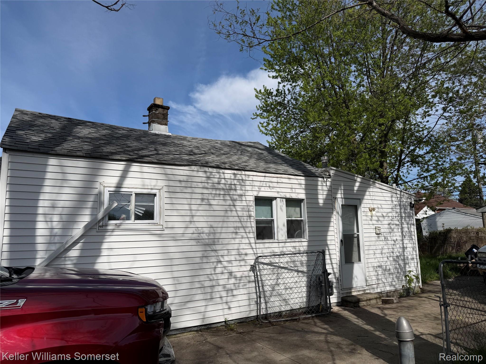 8499 Chapp Avenue Property Photo 12