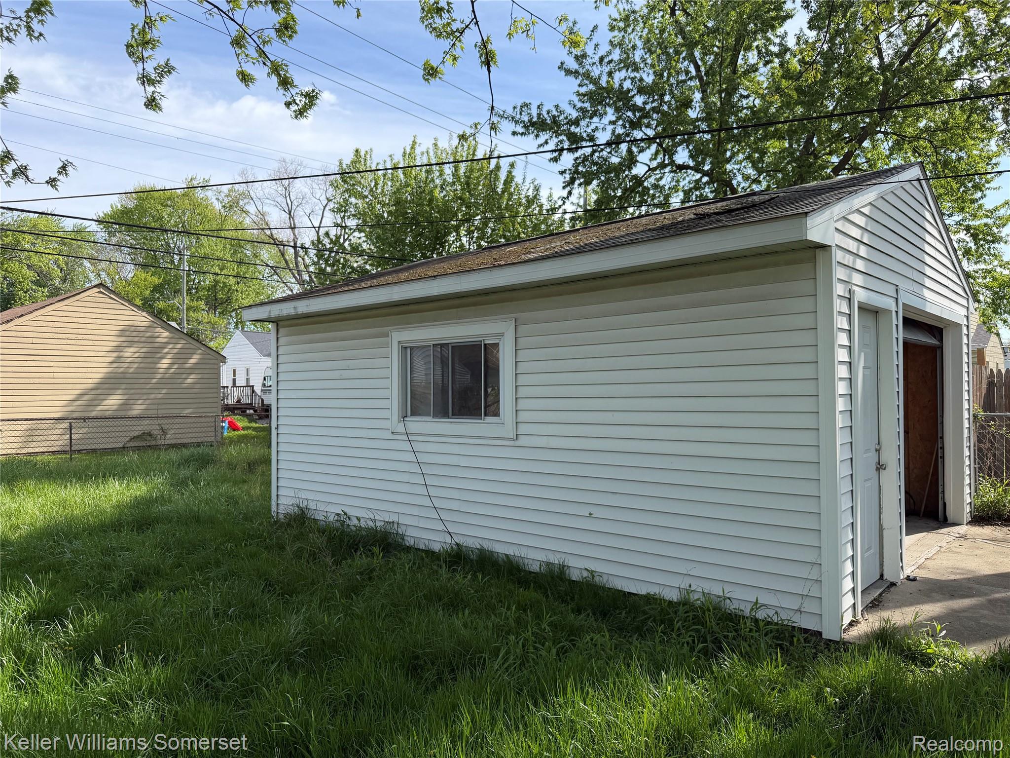 8499 Chapp Avenue Property Photo 14