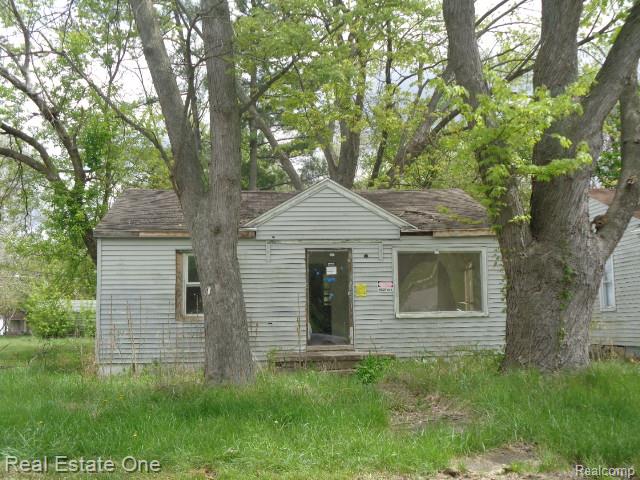 15772 Chatham Street Property Photo 4