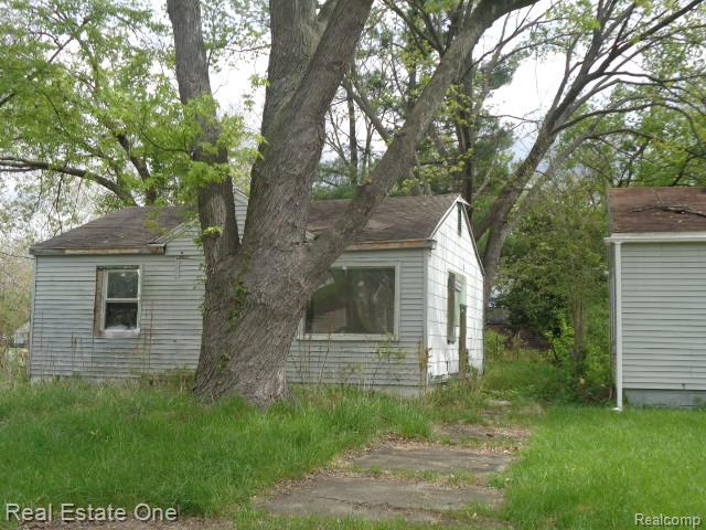 15772 Chatham Street Property Photo 6