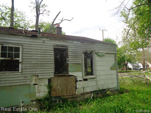 15772 Chatham Street Property Photo 11