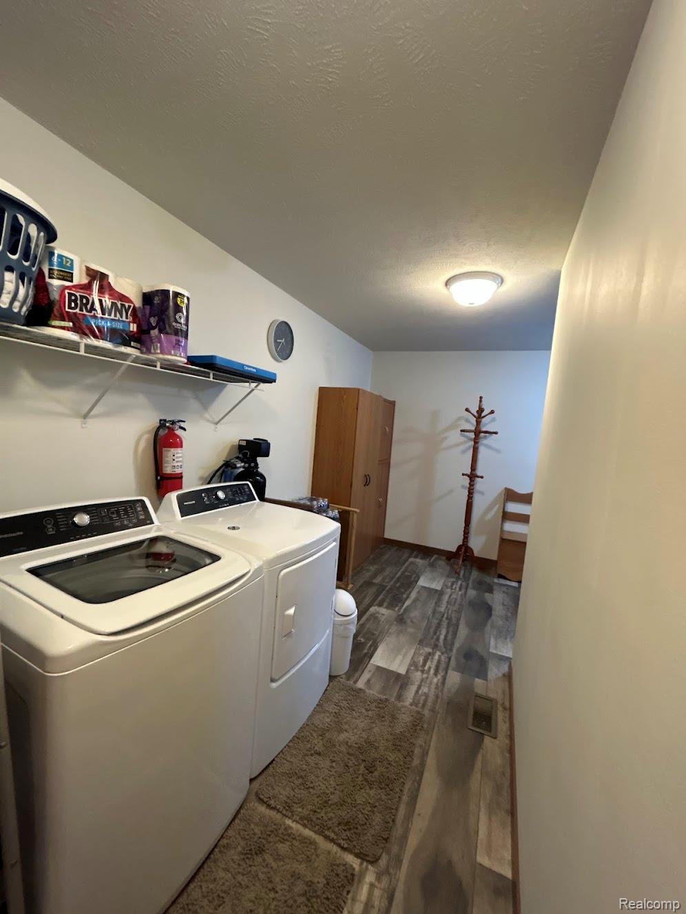 9680 Townsquare Boulevard Property Photo 16