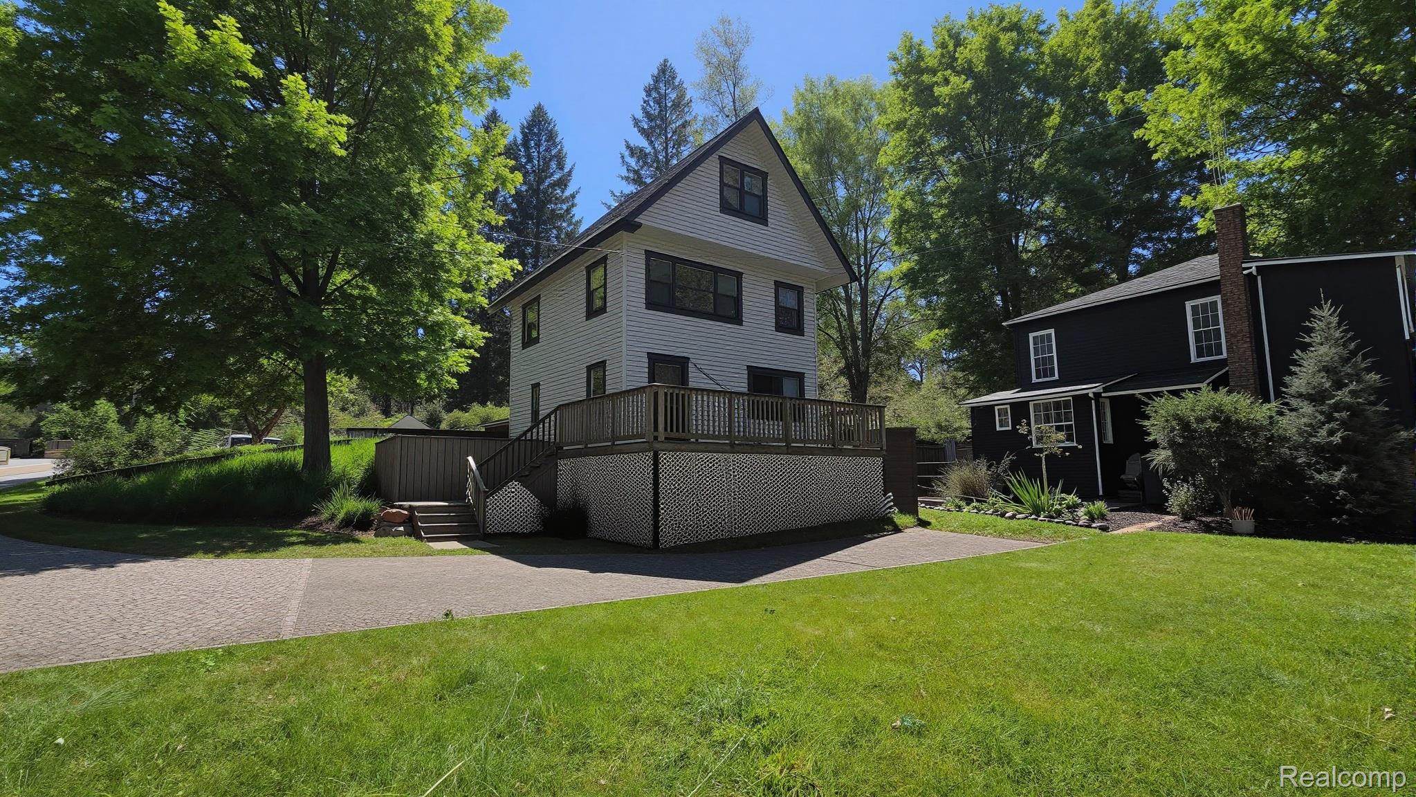 9847 Portage Lake Avenue Property Photo 1