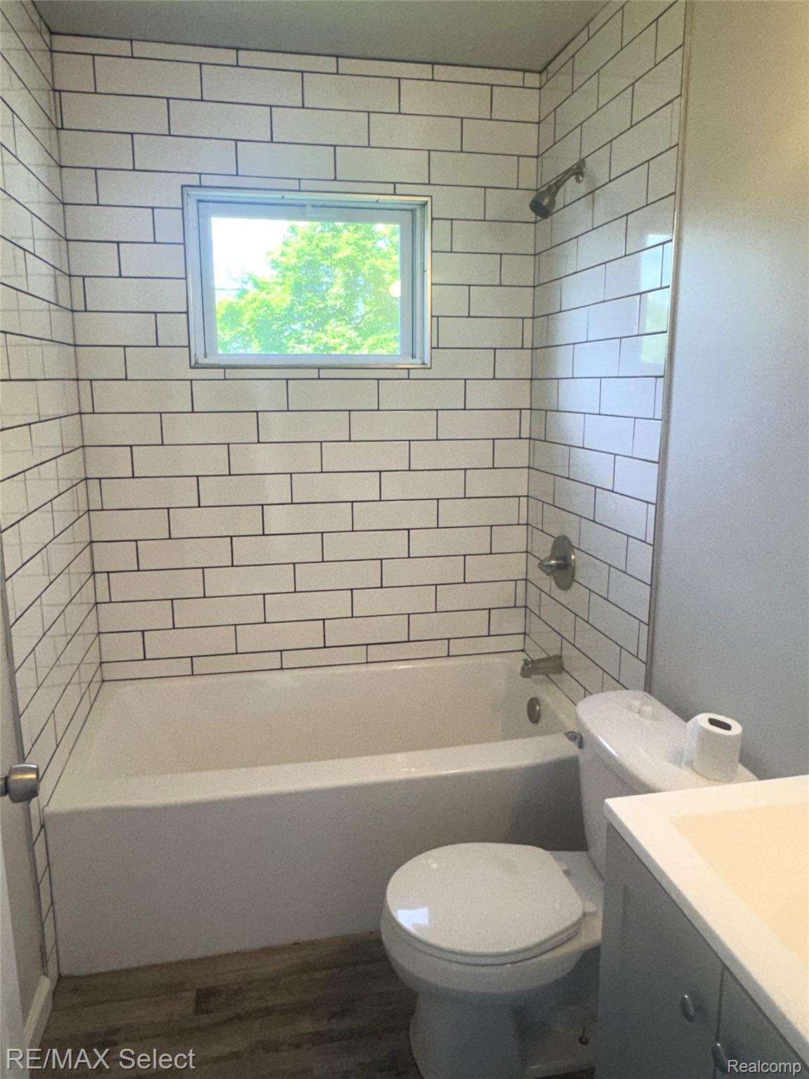 3302 Miller Road Property Photo 13