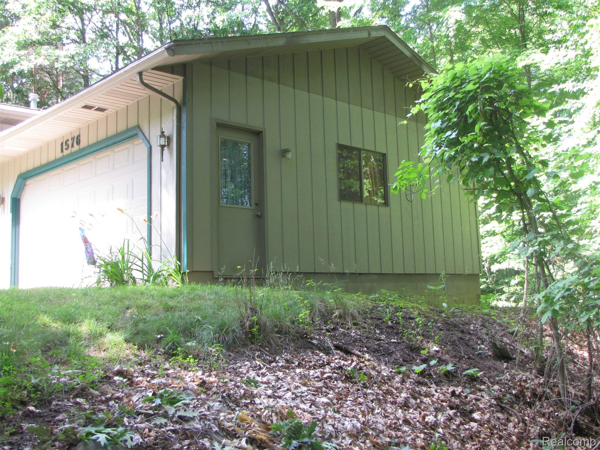 1576 Pine Knoll Lane Property Photo 22
