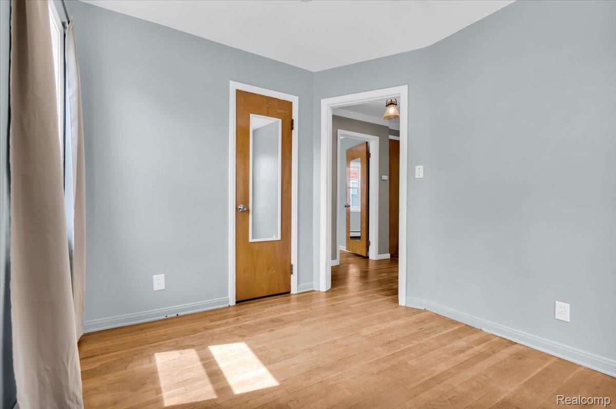 15621 Hanfor Avenue Property Photo 16