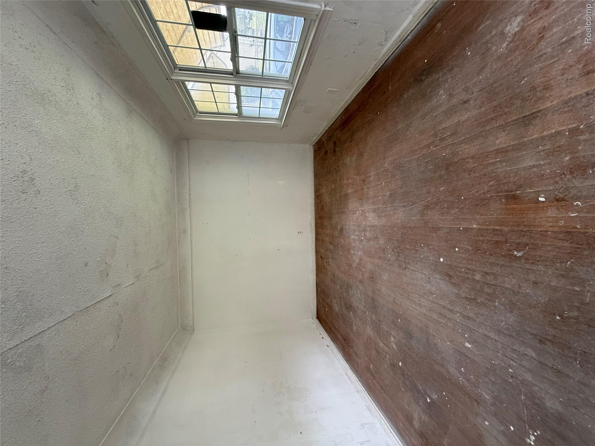 3218 Trumbull Avenue Property Photo 6