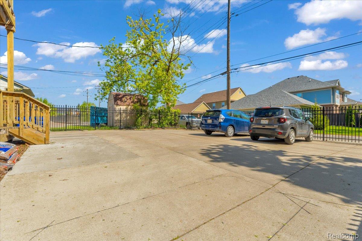 4304 Trumbull Street 3 Property Photo 22