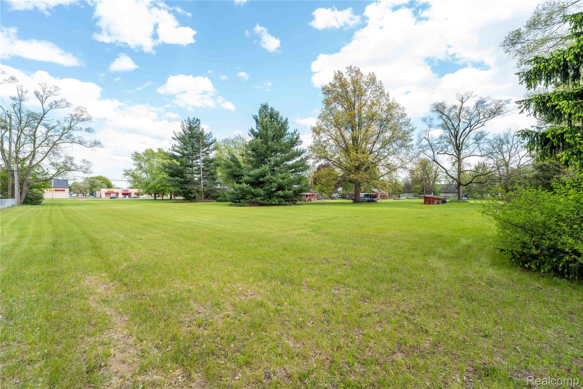 9282 Wayne Road Property Photo 27