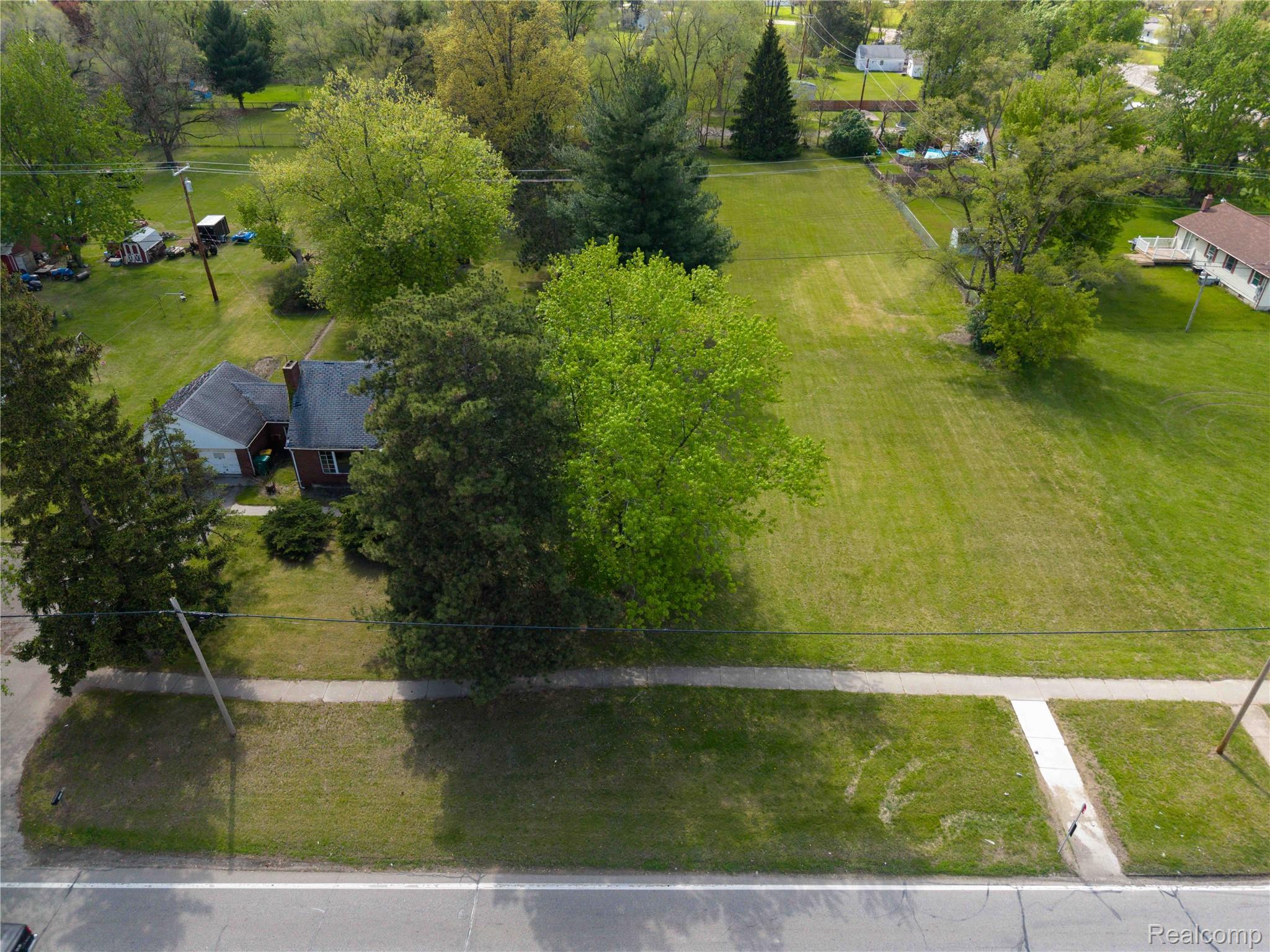 9282 Wayne Road Property Photo 29