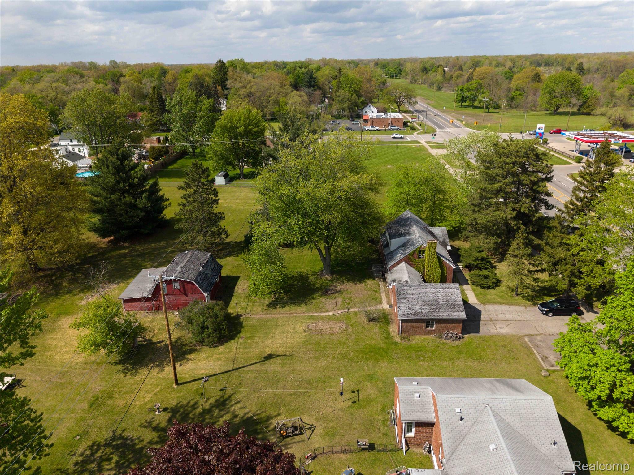9282 Wayne Road Property Photo 35