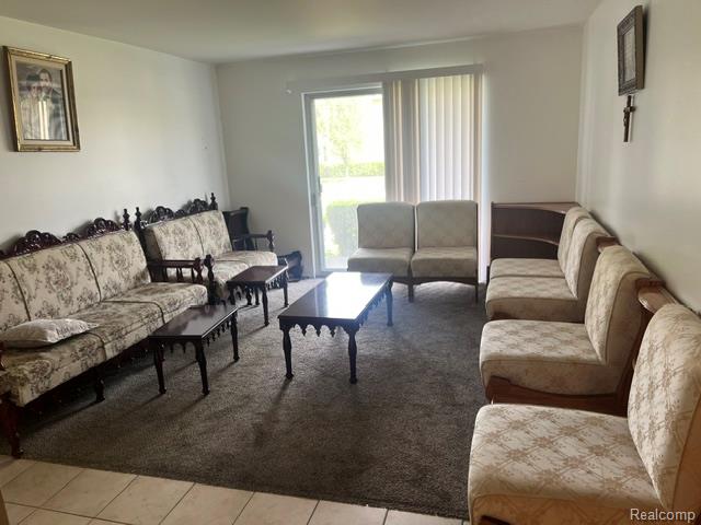 11740 Seaton Drive 4 Property Photo 2